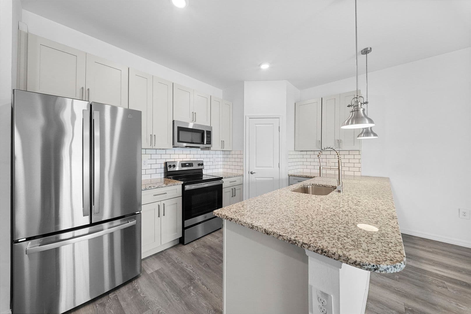 Lehigh Acres Apartment: 4716 - 4718 29th St SW