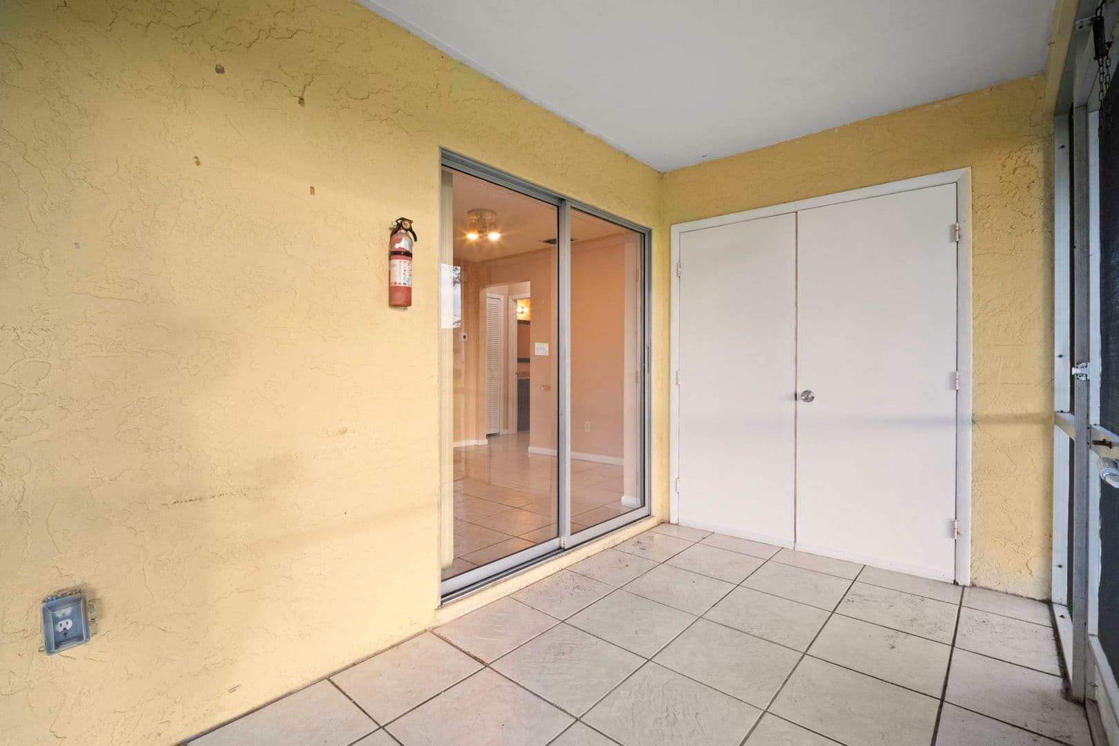 Cape Coral Apartment: 4406 Santa Barbara Blvd - Unit B