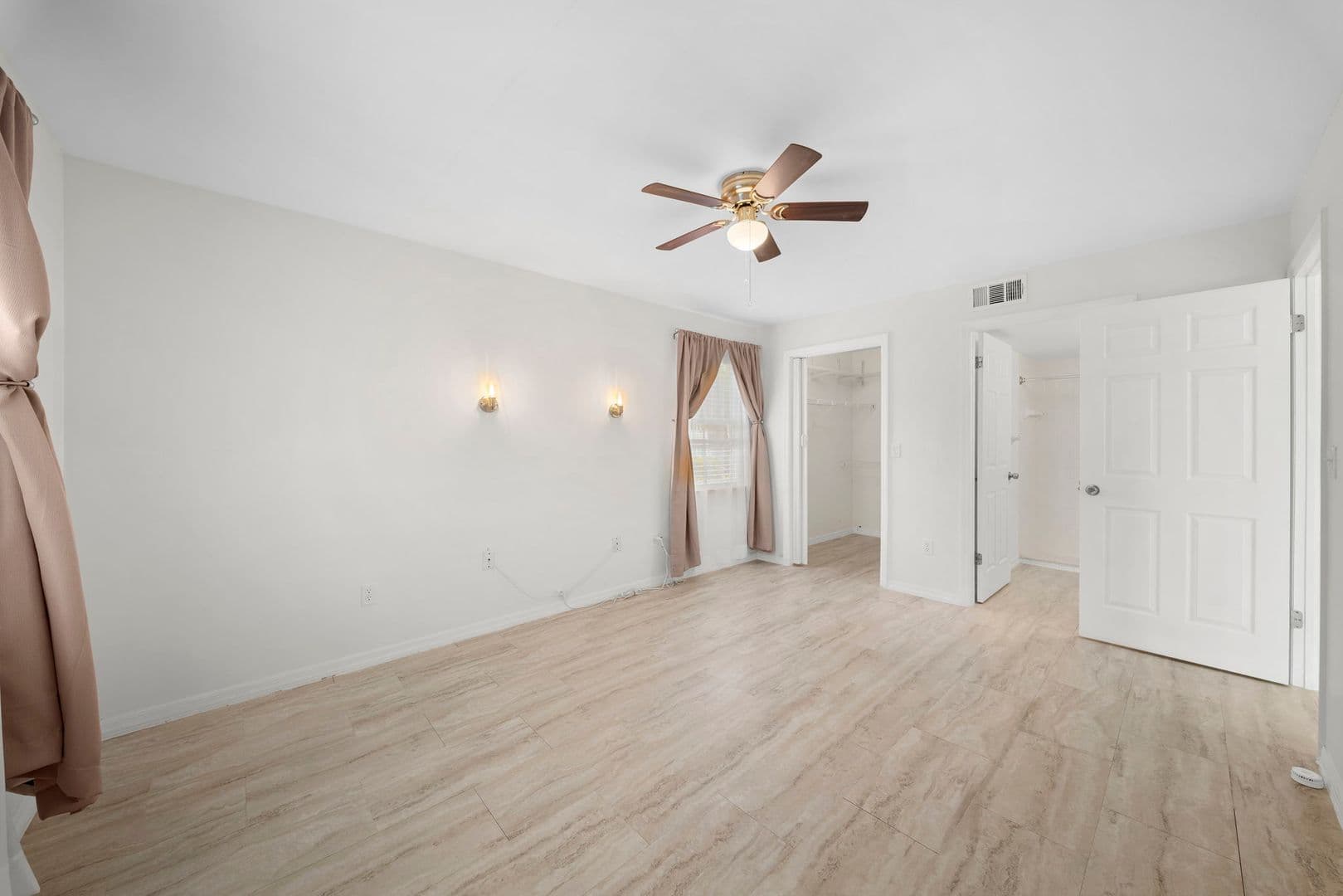 Fort Myers House: 14503 Lakewood Trace CT Unit 104