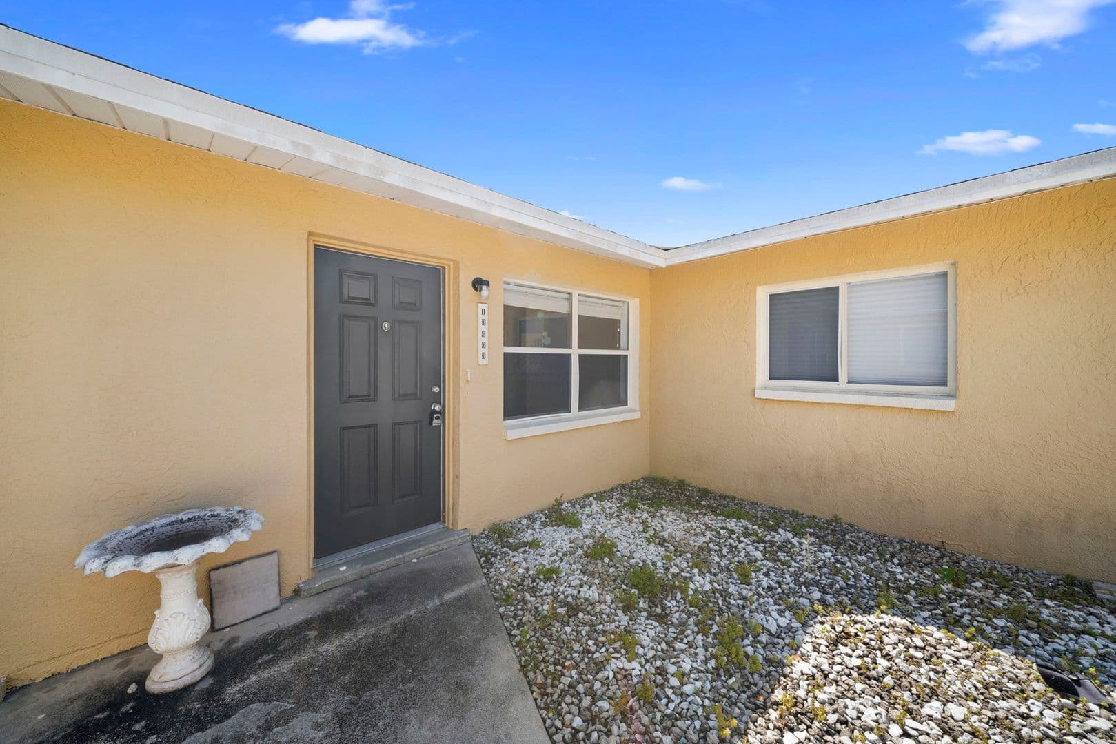 Fort Myers Apartment: 13401-13407 Pine Needle Ln