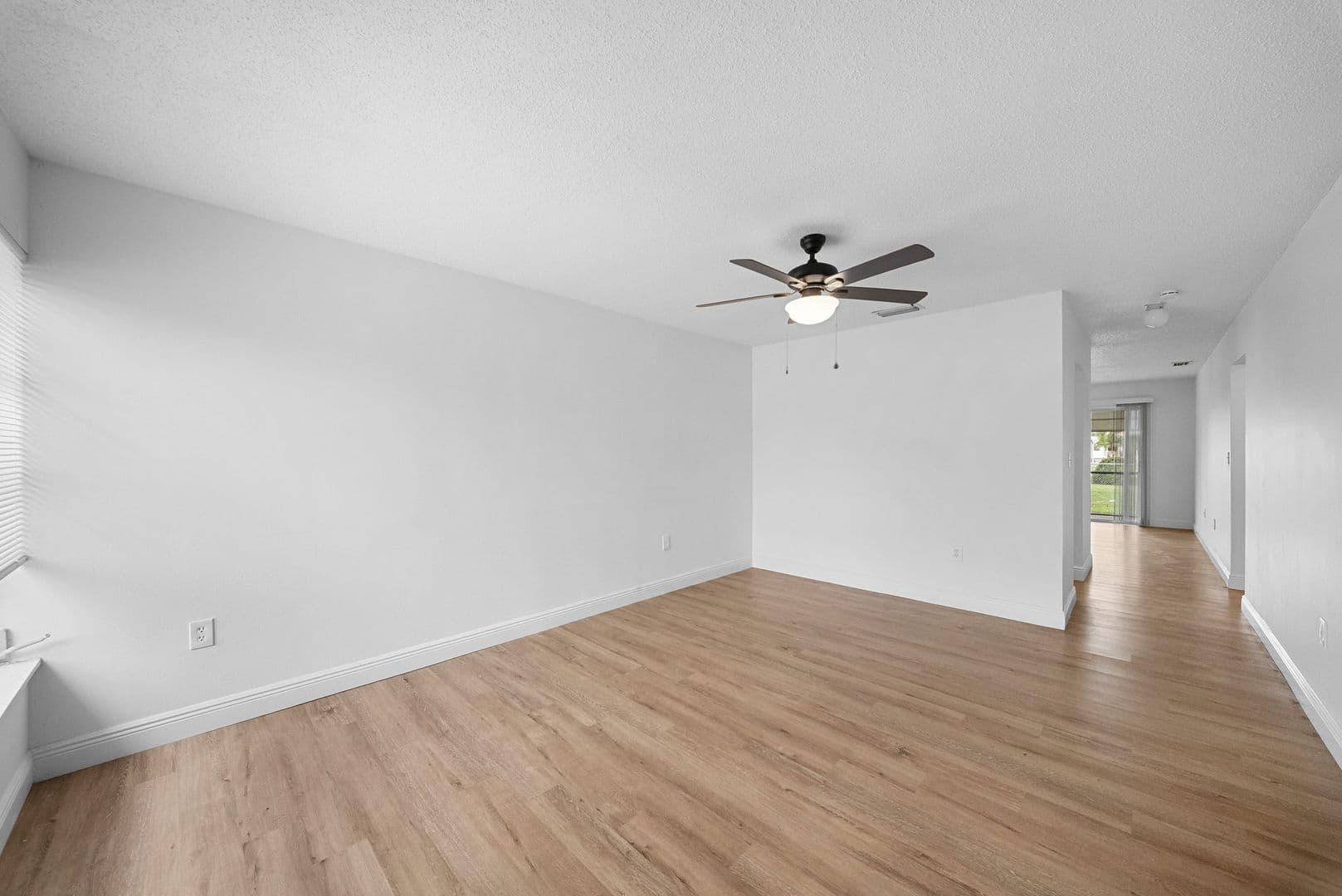 Fort Myers Apartment: 11368-11370 SUMMERWINDS CT