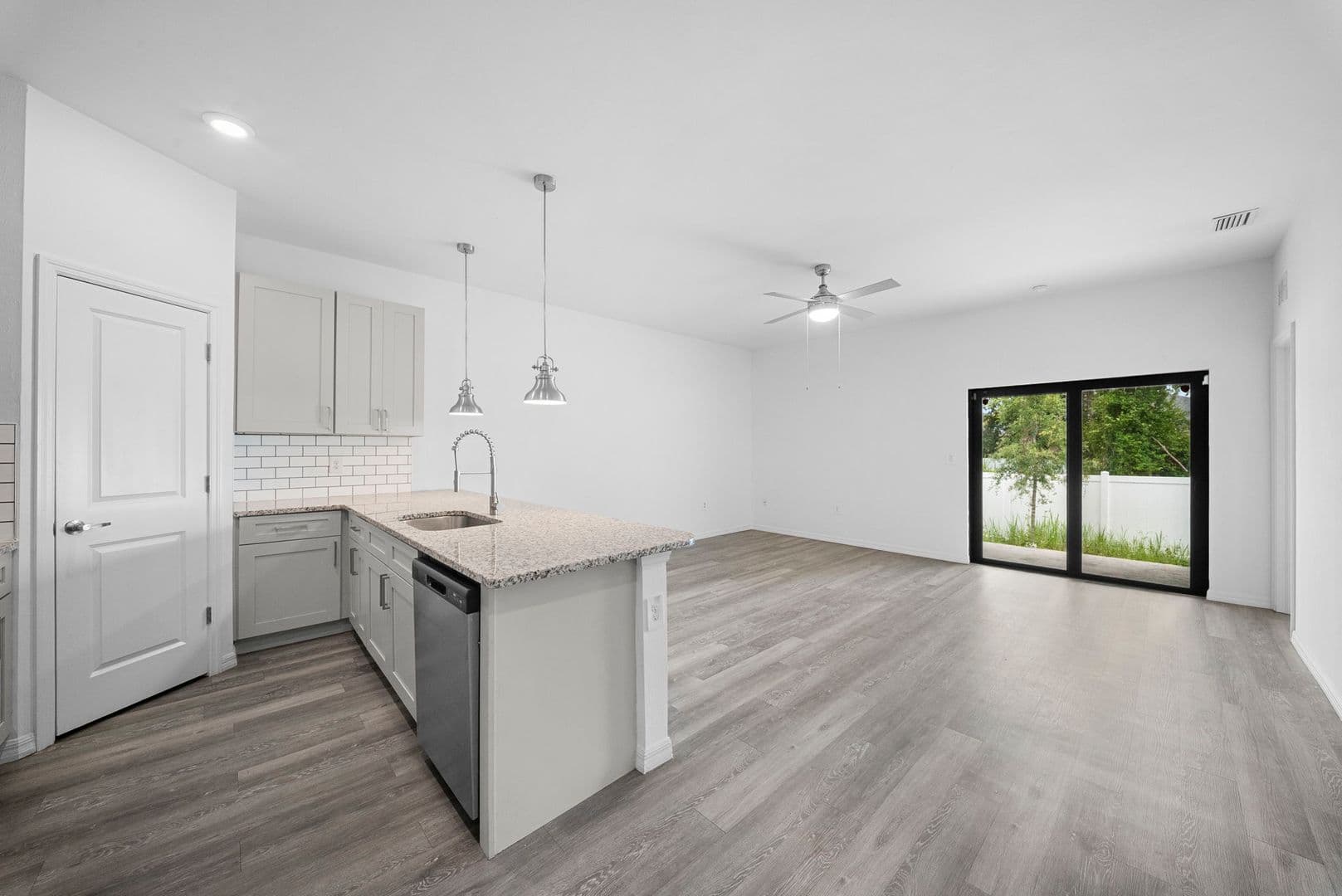 Lehigh Acres Apartment: 4716 - 4718 29th St SW