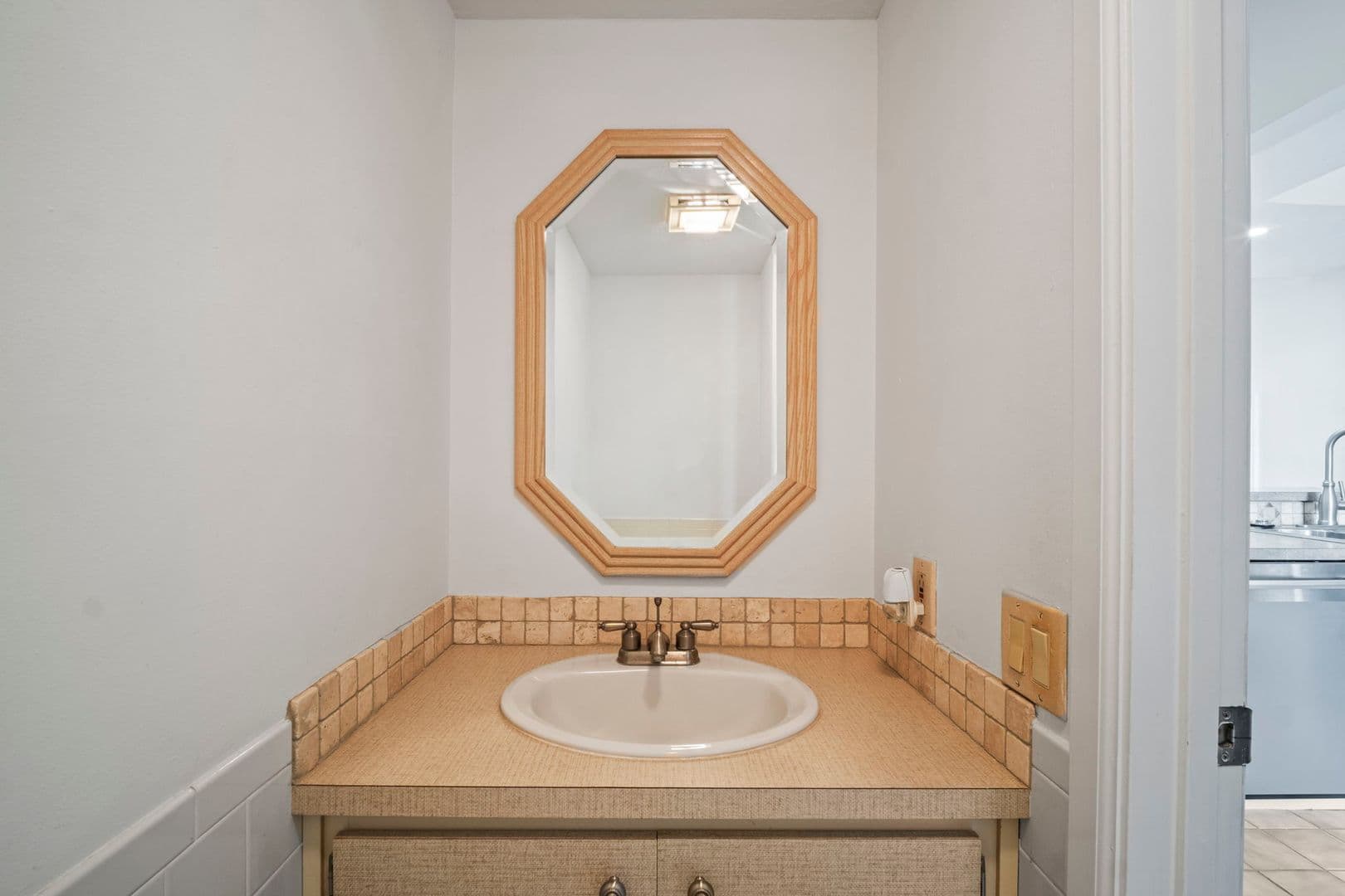 Fort Myers Beach House: 894 Buttonwood Dr - Apt 215