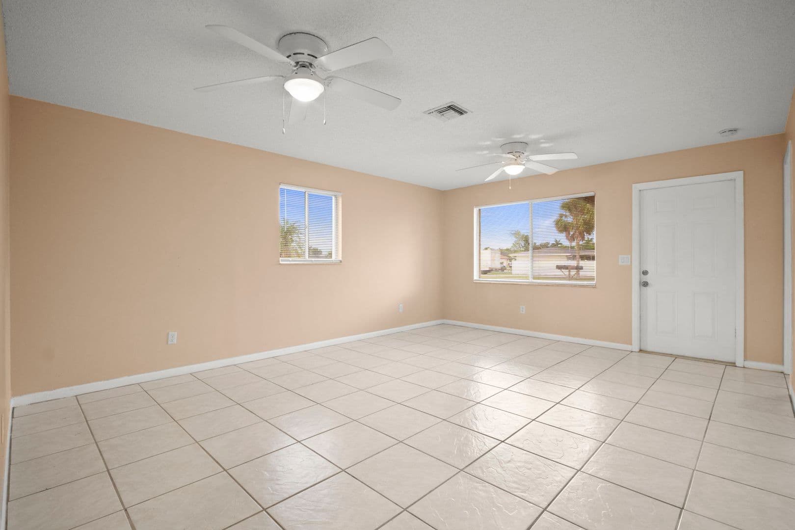 Cape Coral Apartment: 4406 Santa Barbara Blvd - Unit B