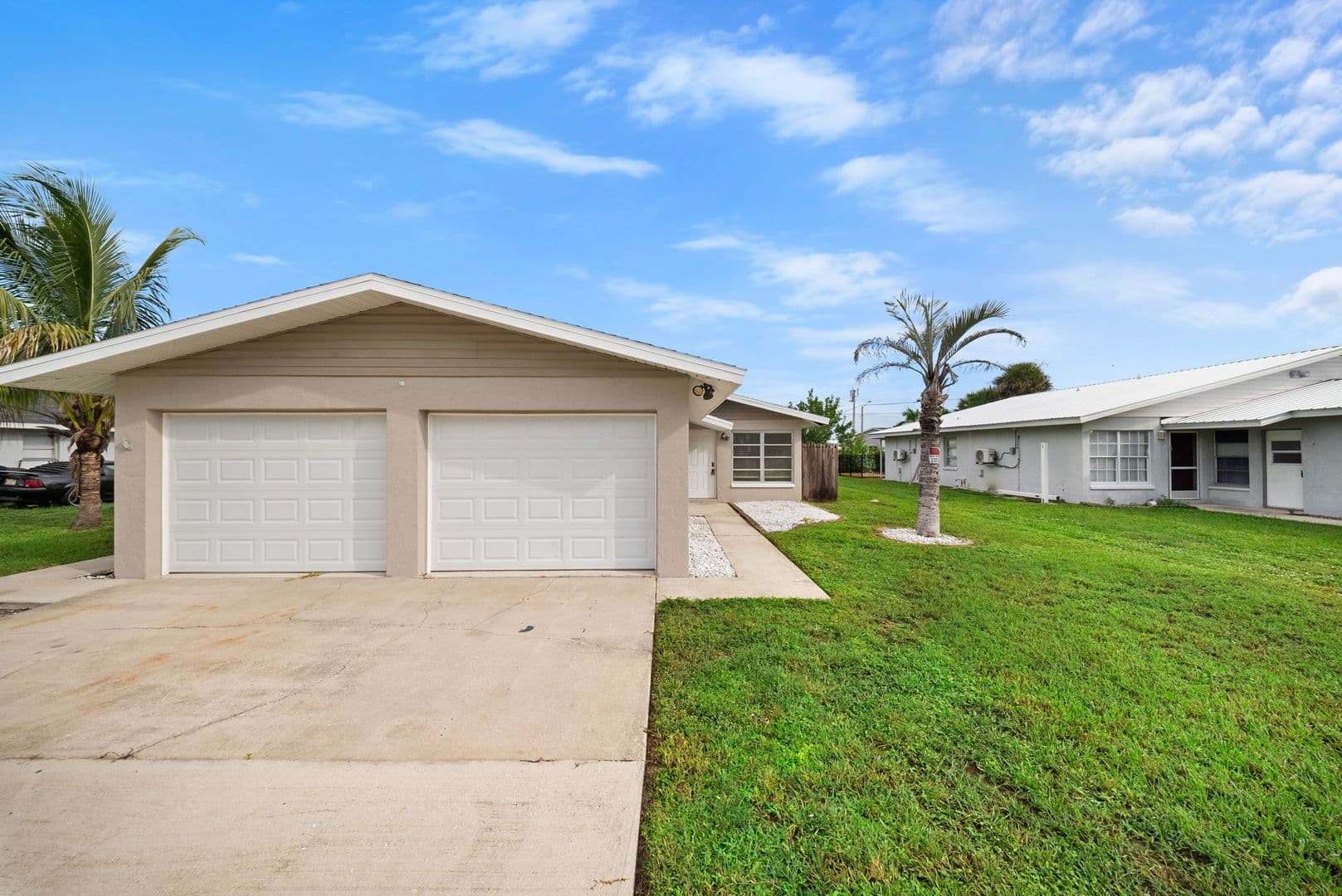 Fort Myers Apartment: 11368-11370 SUMMERWINDS CT