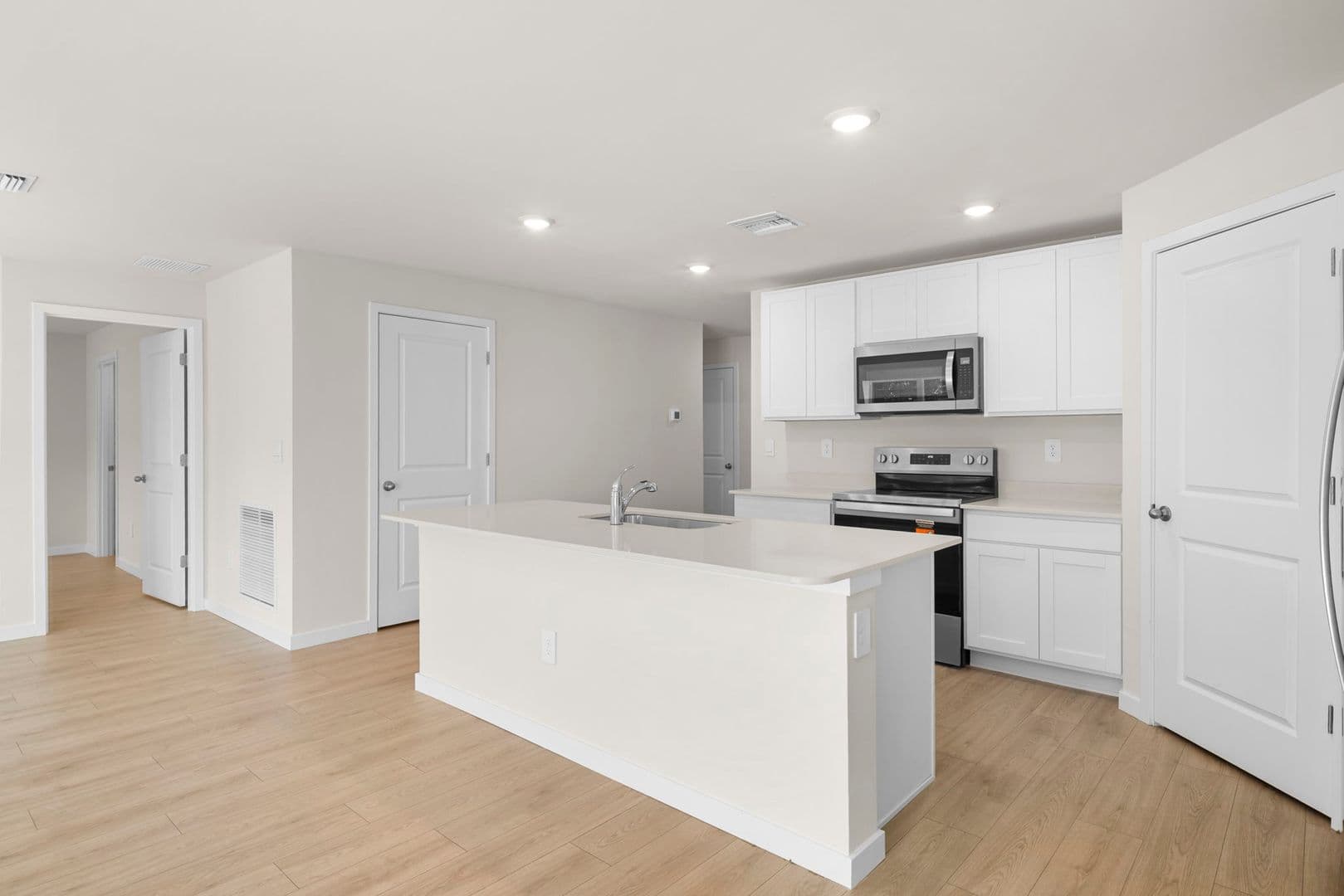Cape Coral House: 914 SW 33rd Terr