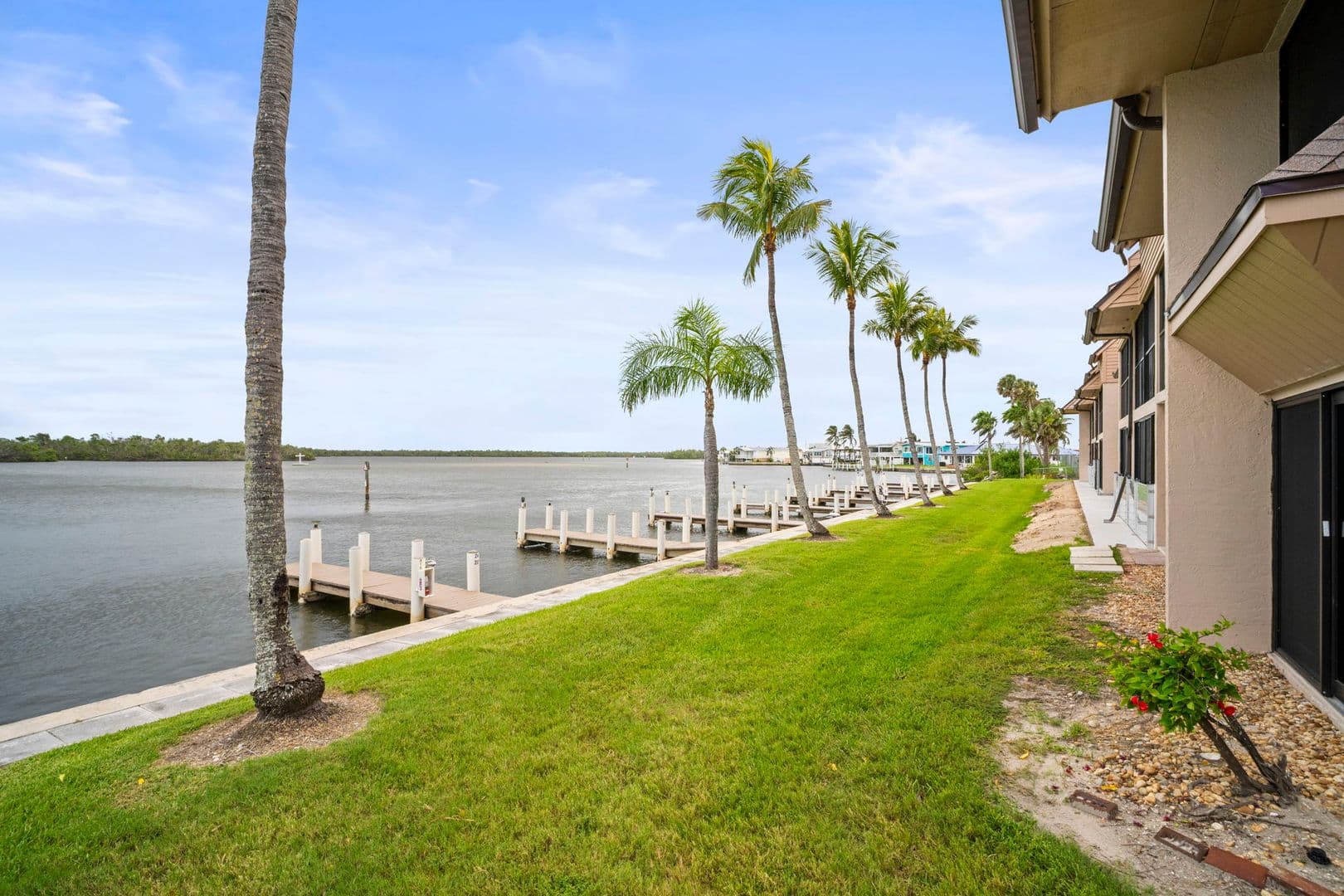 Fort Myers Beach House: 894 Buttonwood Dr - Apt 215