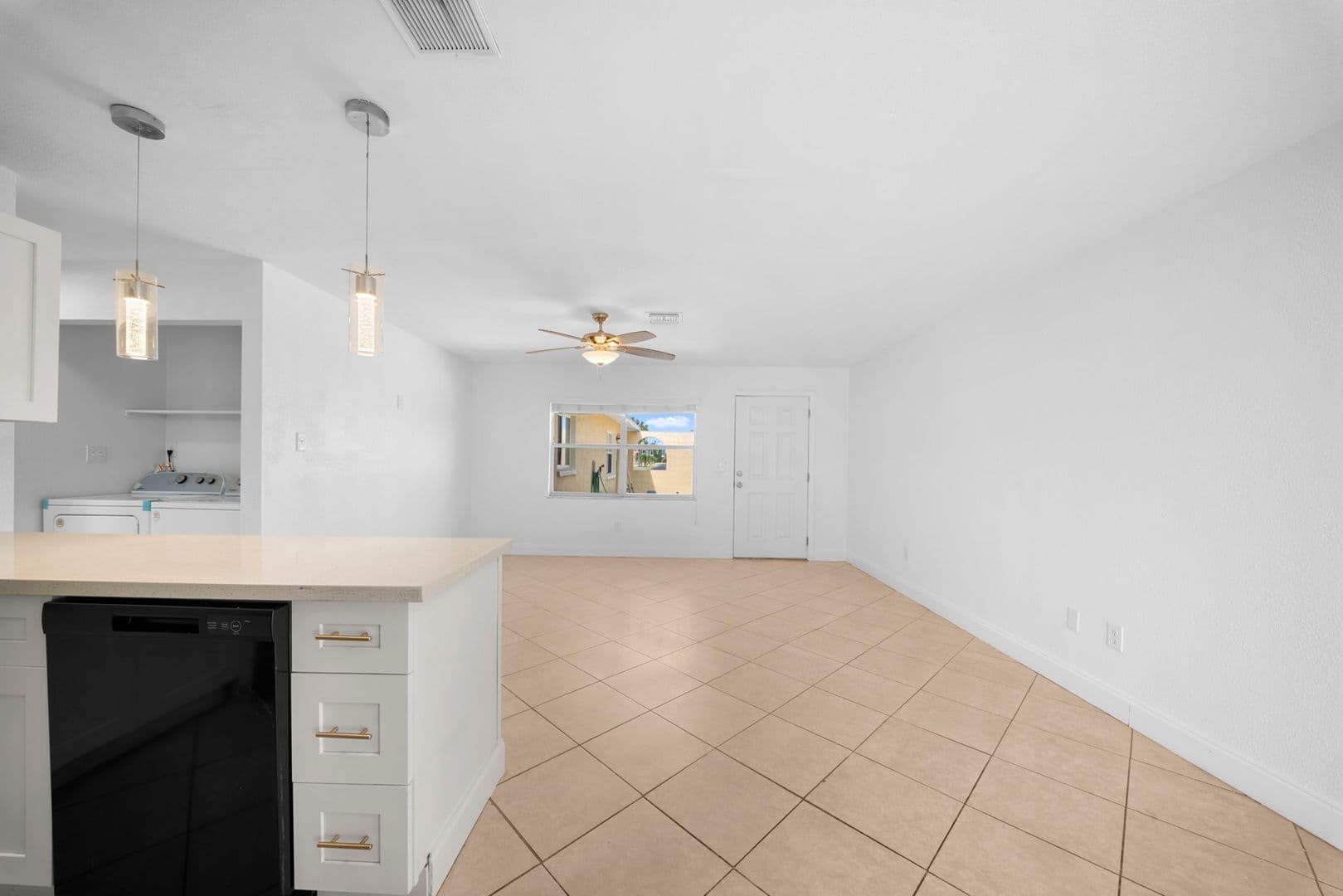 Fort Myers Apartment: 13401-13407 Pine Needle Ln