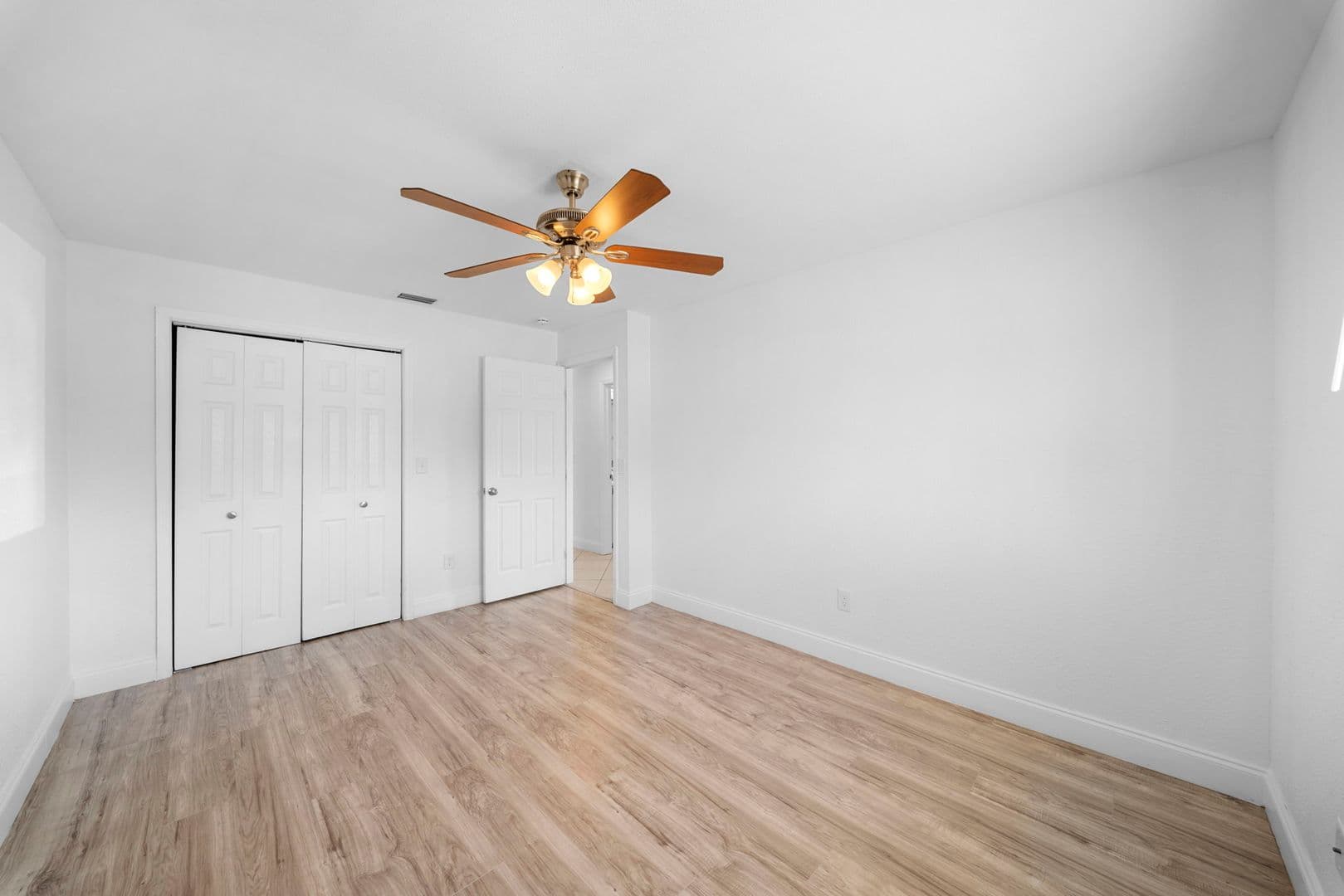 Fort Myers Apartment: 13401-13407 Pine Needle Ln