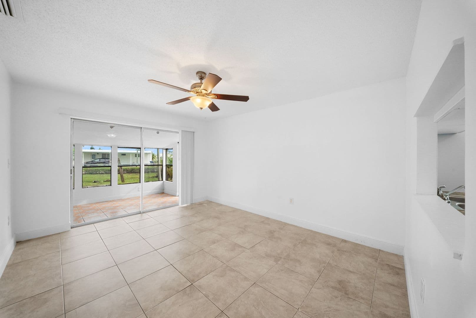 Fort Myers Apartment: 11368-11370 SUMMERWINDS CT