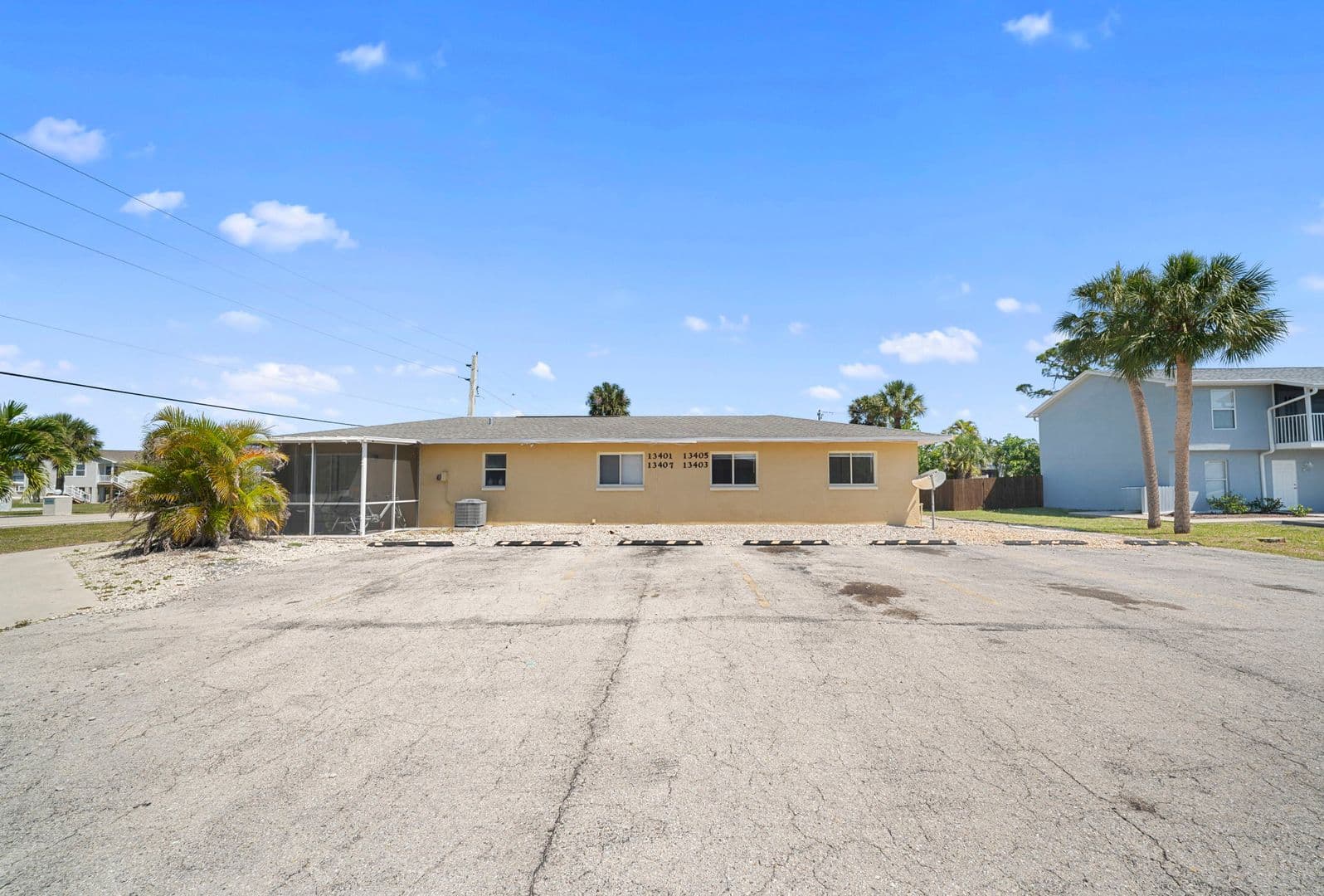 Fort Myers Apartment: 13401-13407 Pine Needle Ln