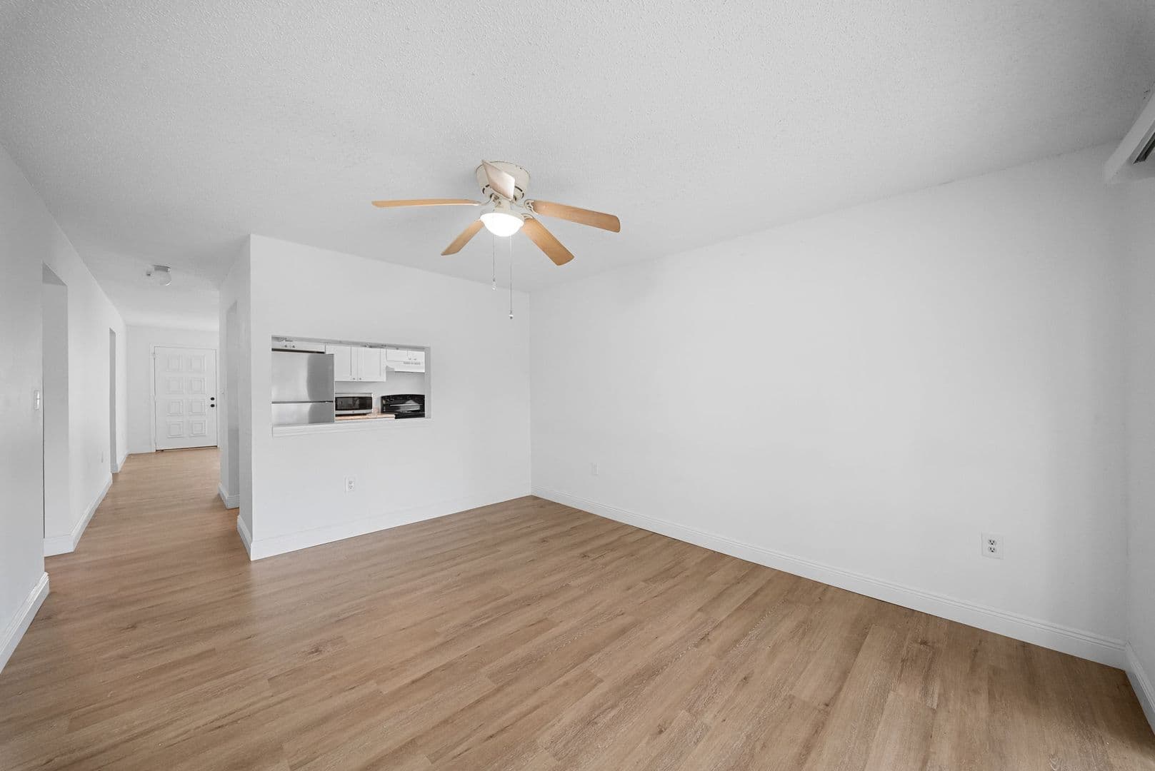 Fort Myers Apartment: 11368-11370 SUMMERWINDS CT