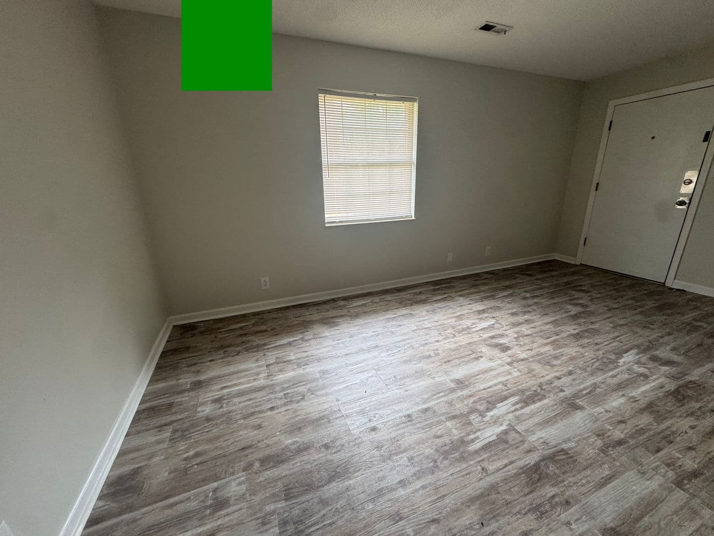 Knoxville Apartment: 212 S. David Ln.