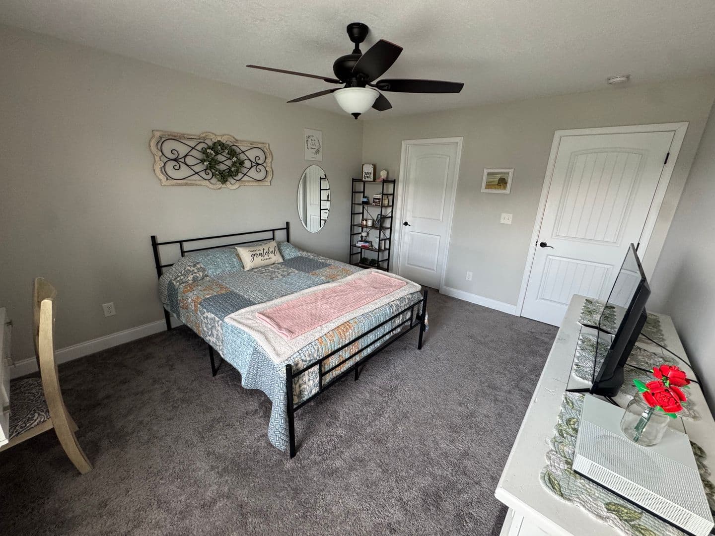Oak Ridge House: 104 Deerberry Ln
