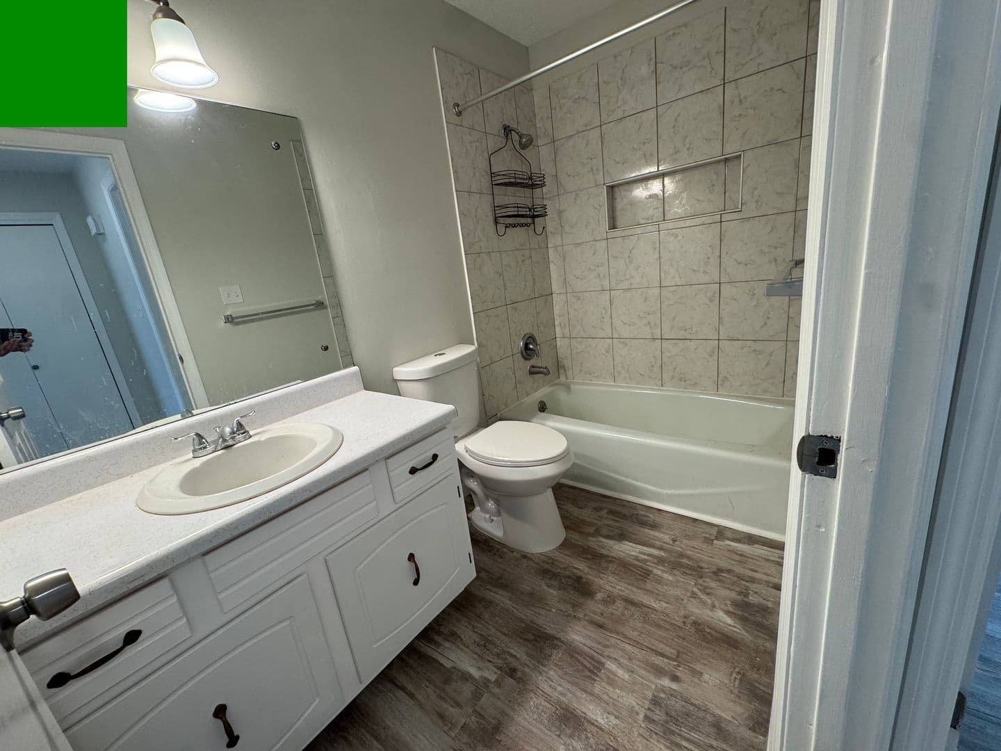 Knoxville Apartment: 212 S. David Ln.