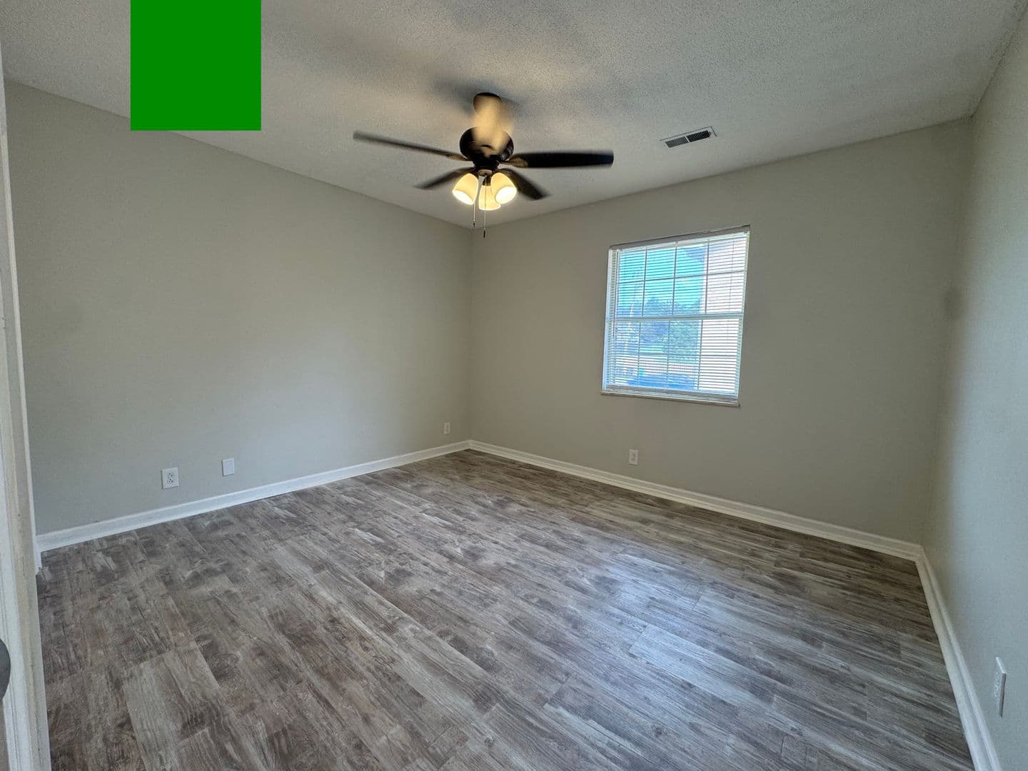 Knoxville Apartment: 212 S. David Ln.
