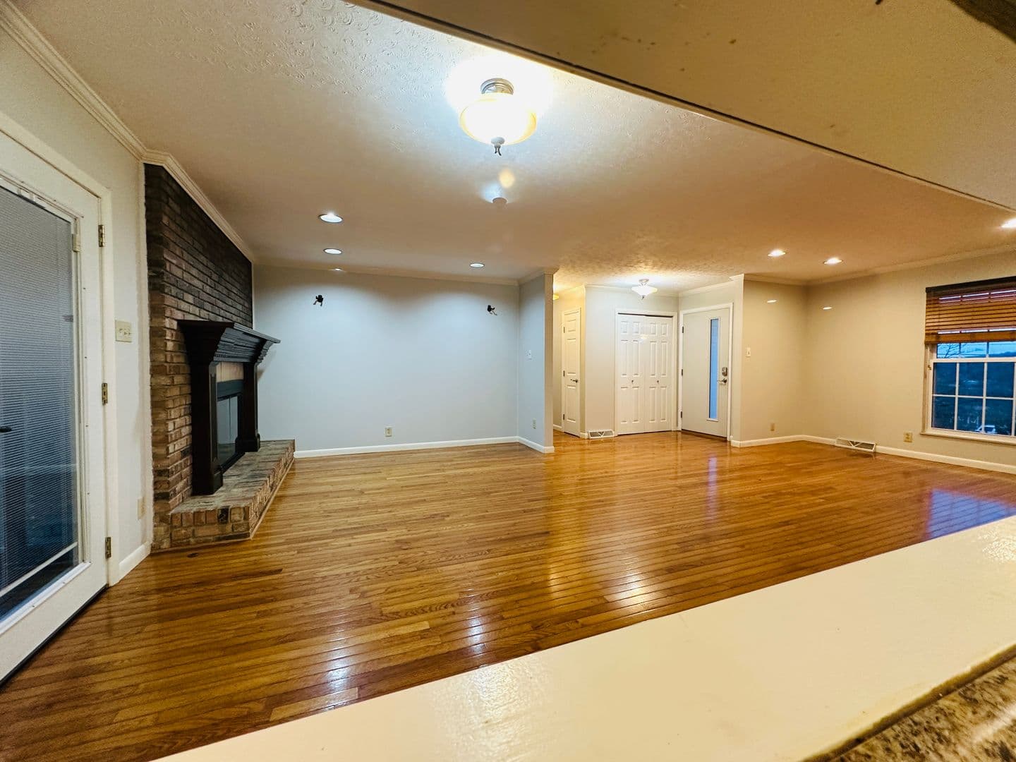 Knoxville House: 10837 Dineen Dr