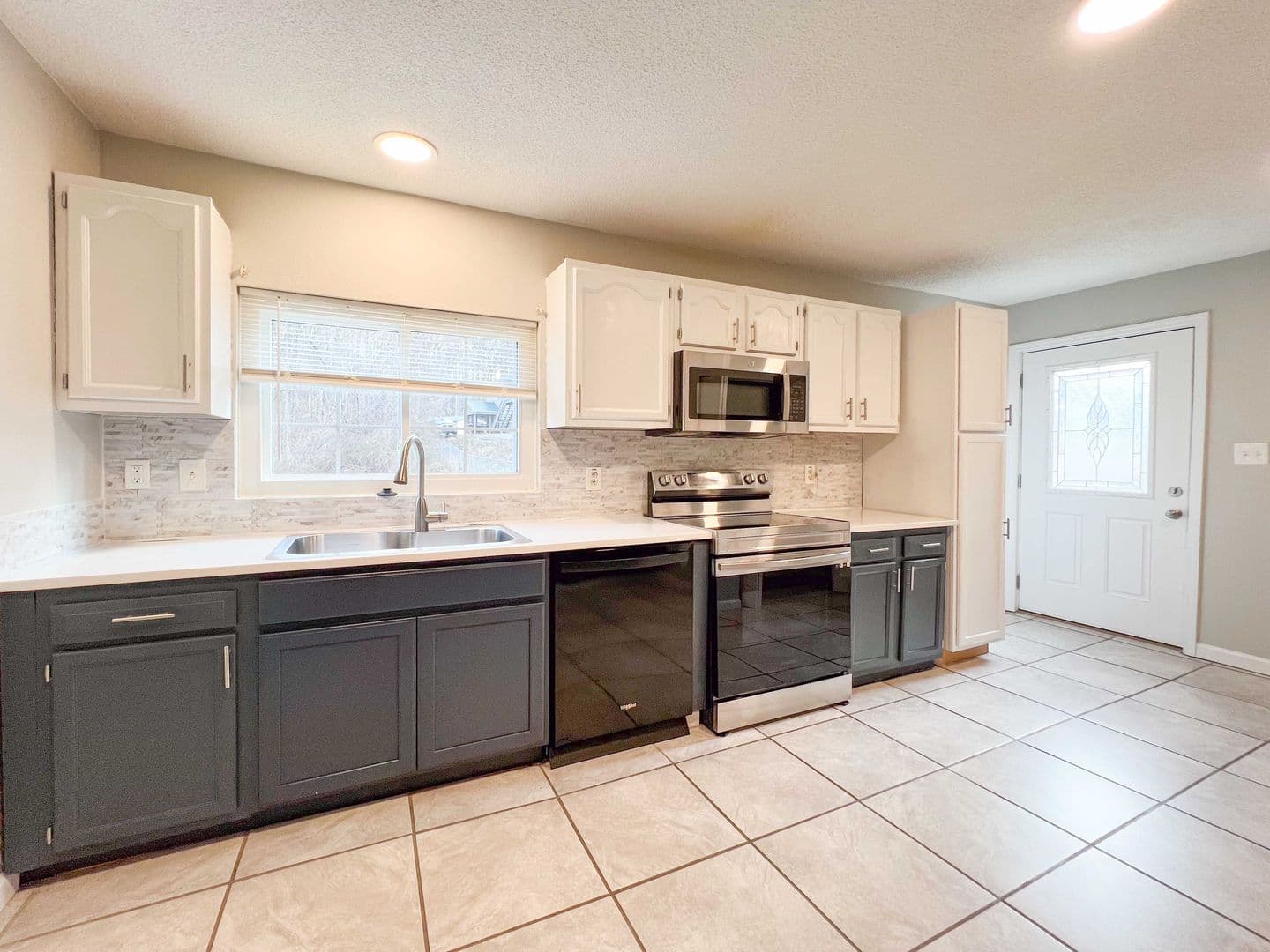 Knoxville House: 712 Canton Hollow Rd.