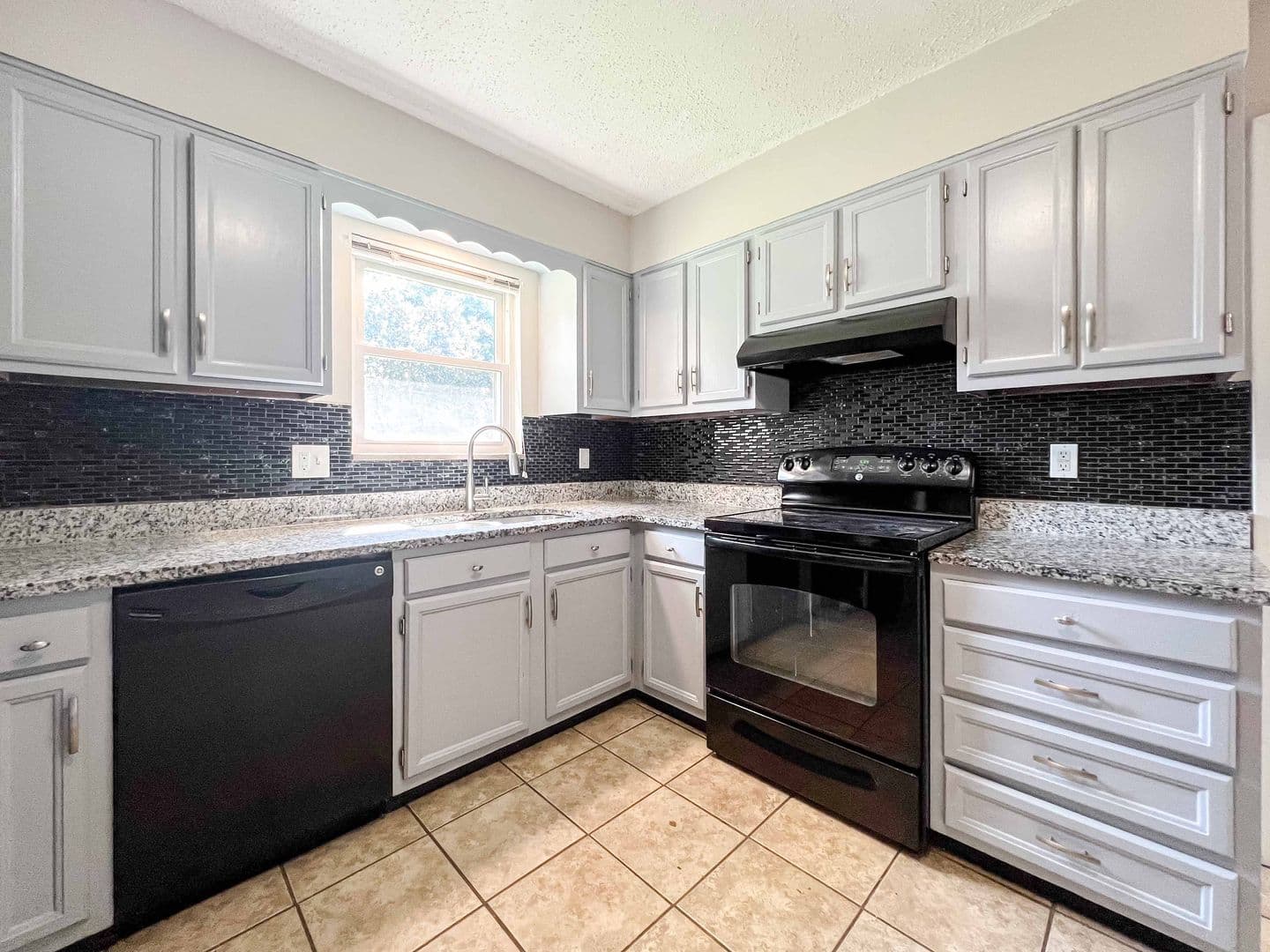 Knoxville House: 12204 W Kings Gate Rd