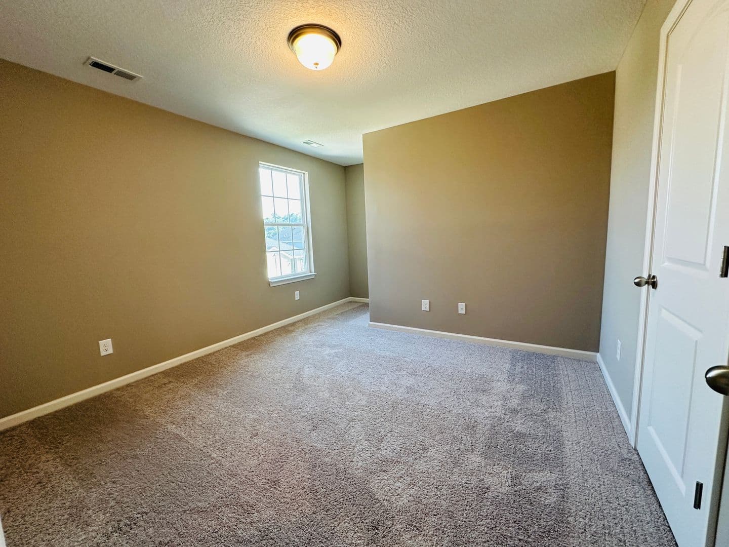 Knoxville House: 1939 Juniper Brush Rd