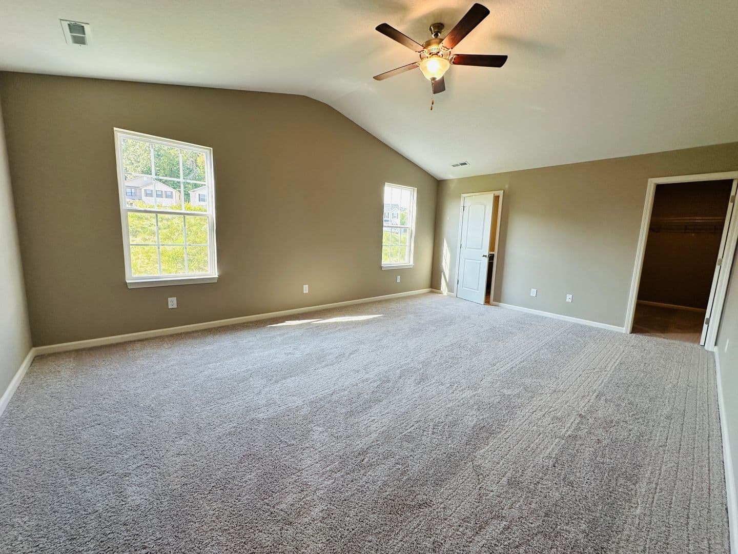 Knoxville House: 1939 Juniper Brush Rd