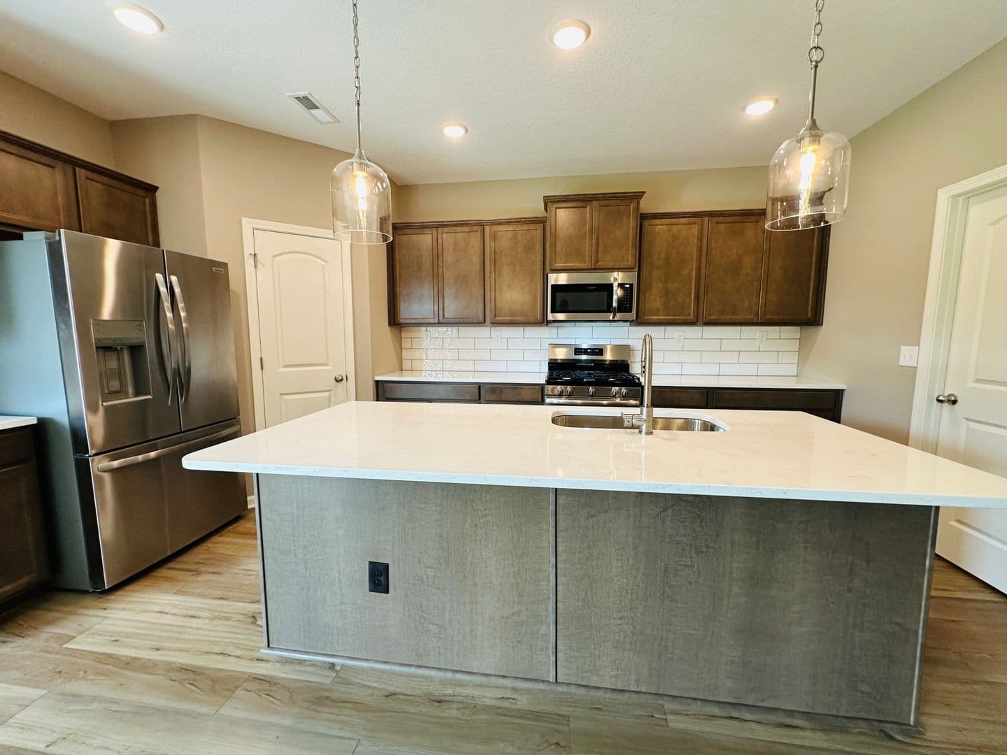 Knoxville House: 1939 Juniper Brush Rd