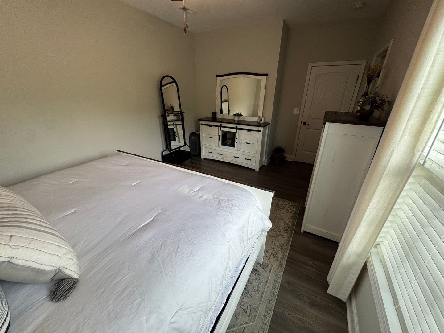 Oak Ridge House: 104 Deerberry Ln