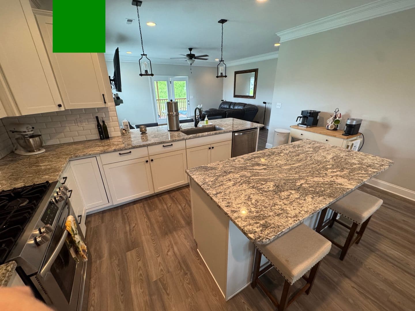 Oak Ridge House: 104 Deerberry Ln