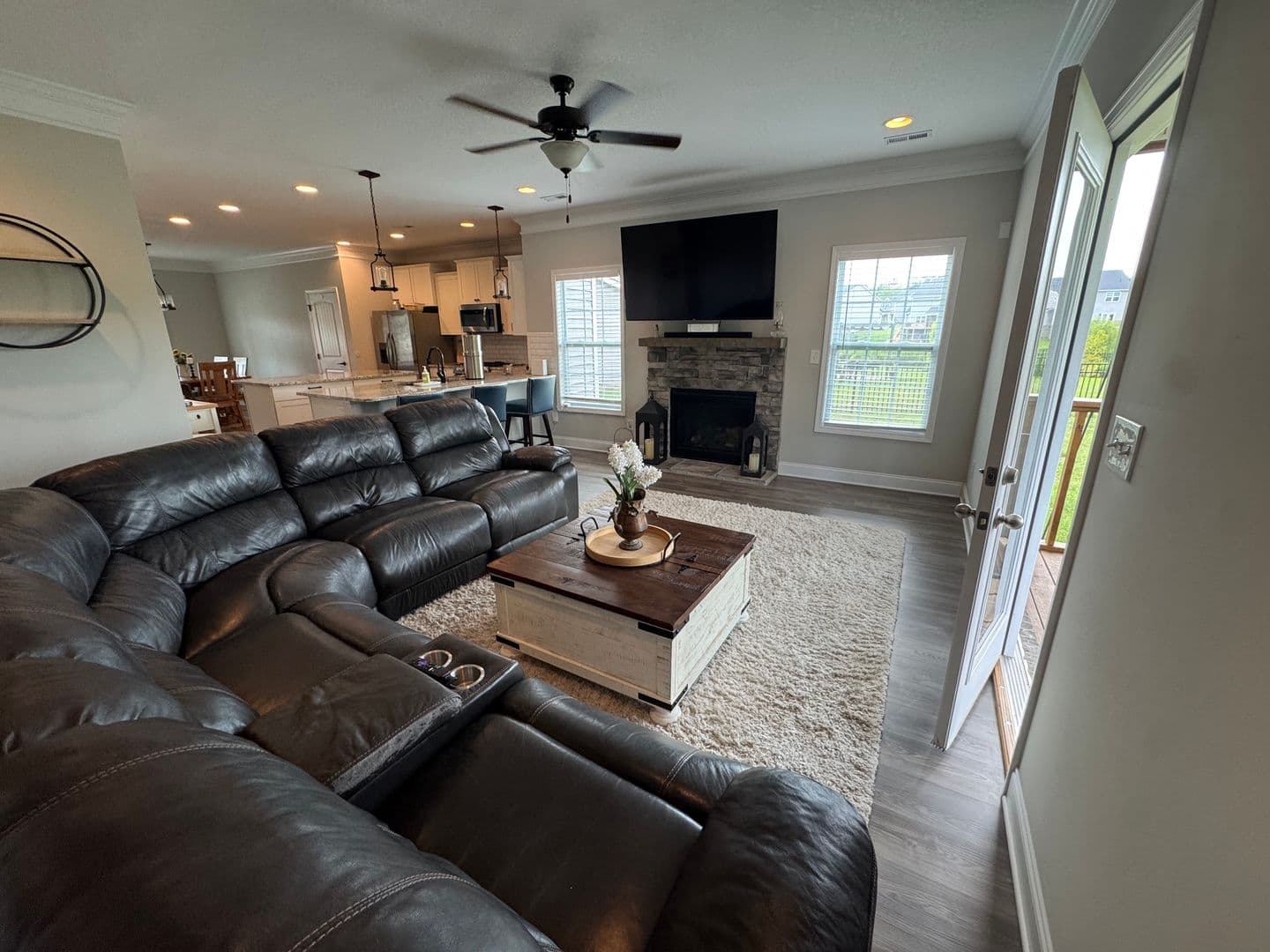 Oak Ridge House: 104 Deerberry Ln