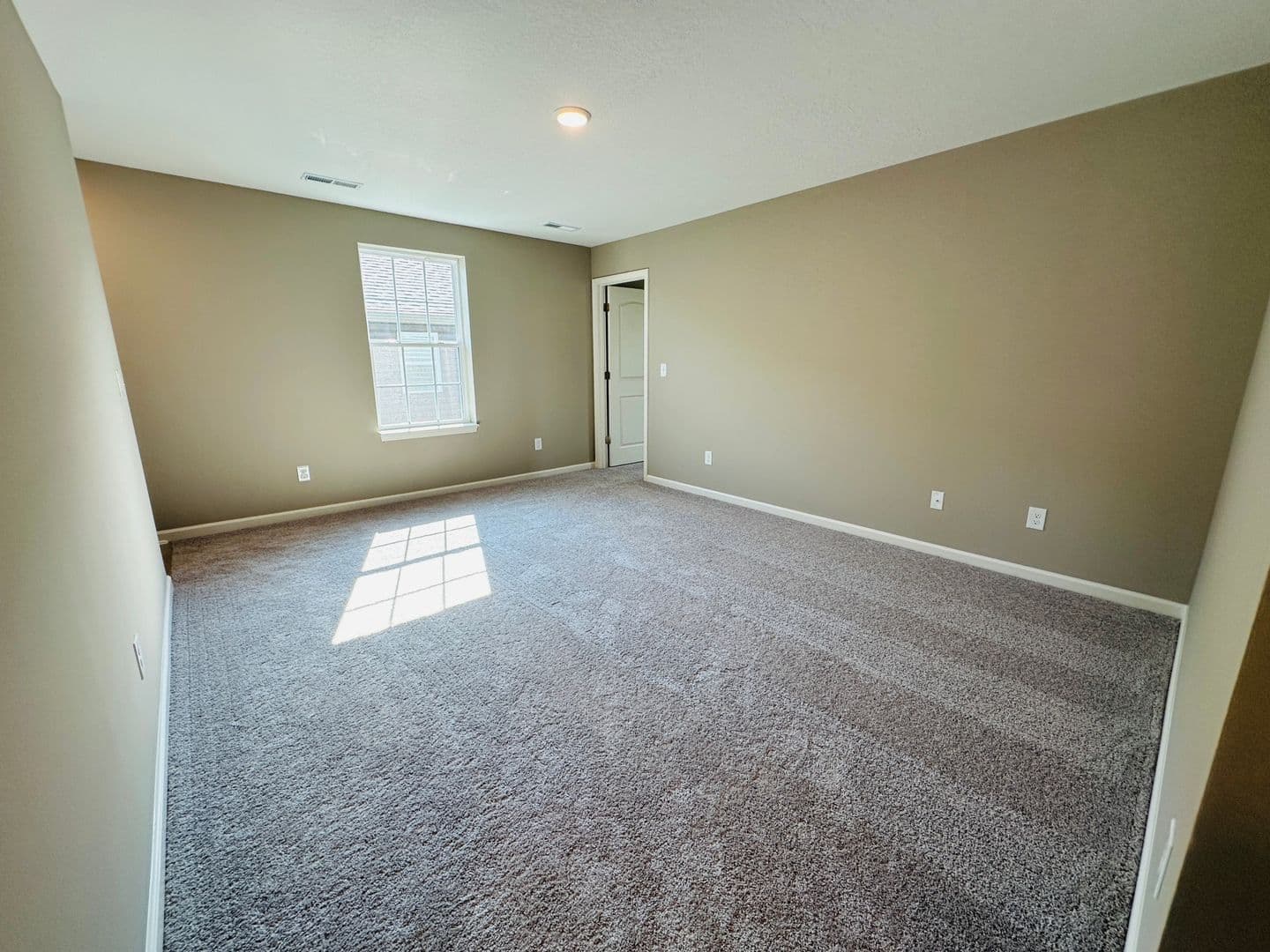 Knoxville House: 1939 Juniper Brush Rd