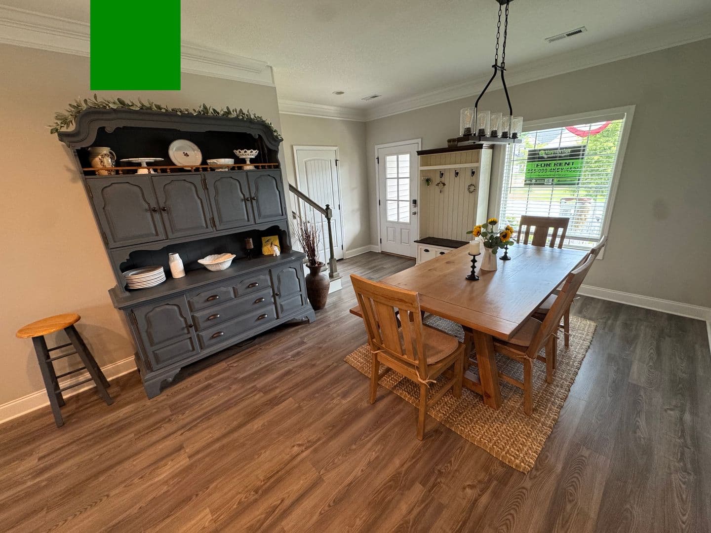 Oak Ridge House: 104 Deerberry Ln