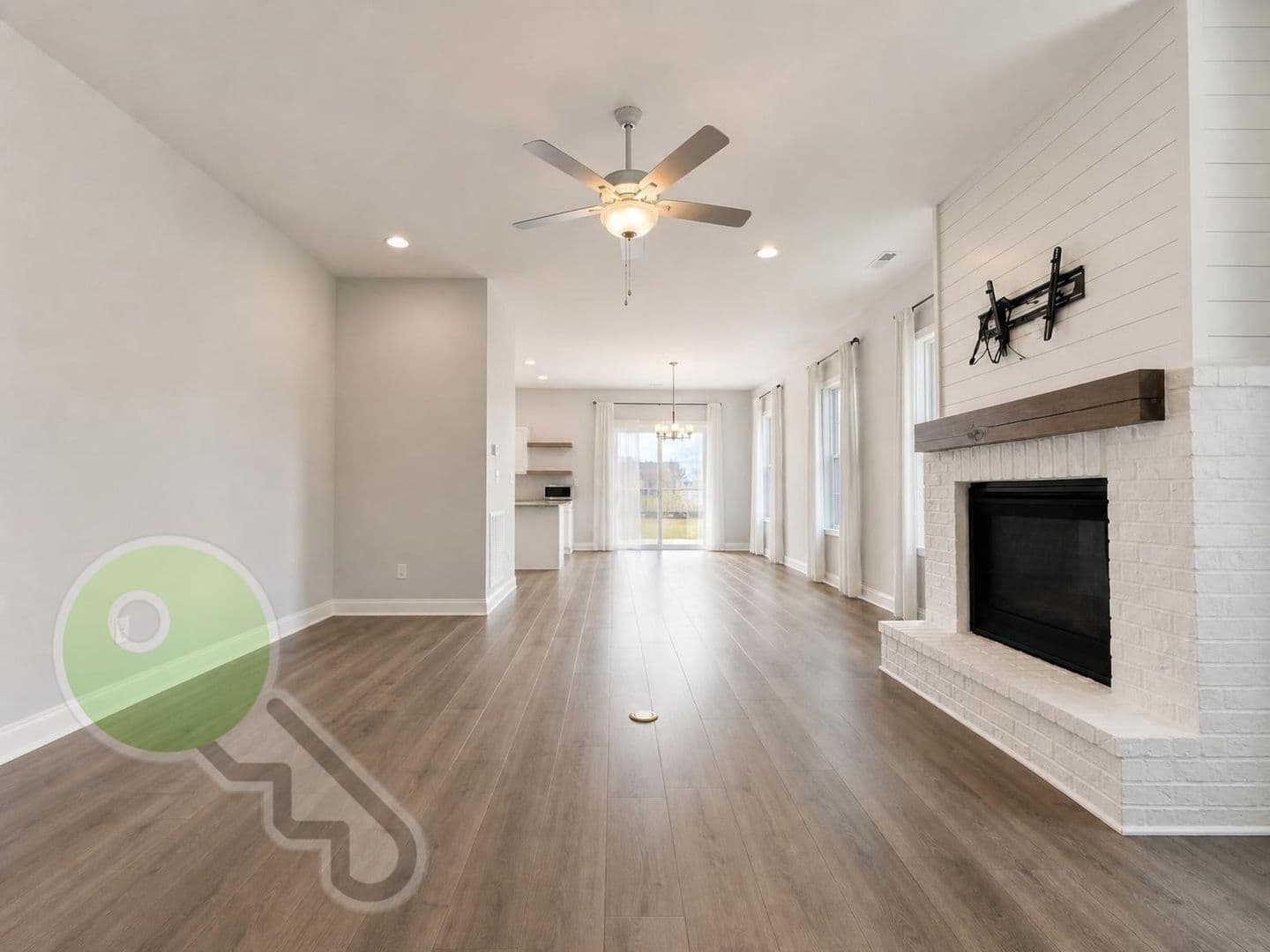 Knoxville House: 1158 Cedar Break Dr