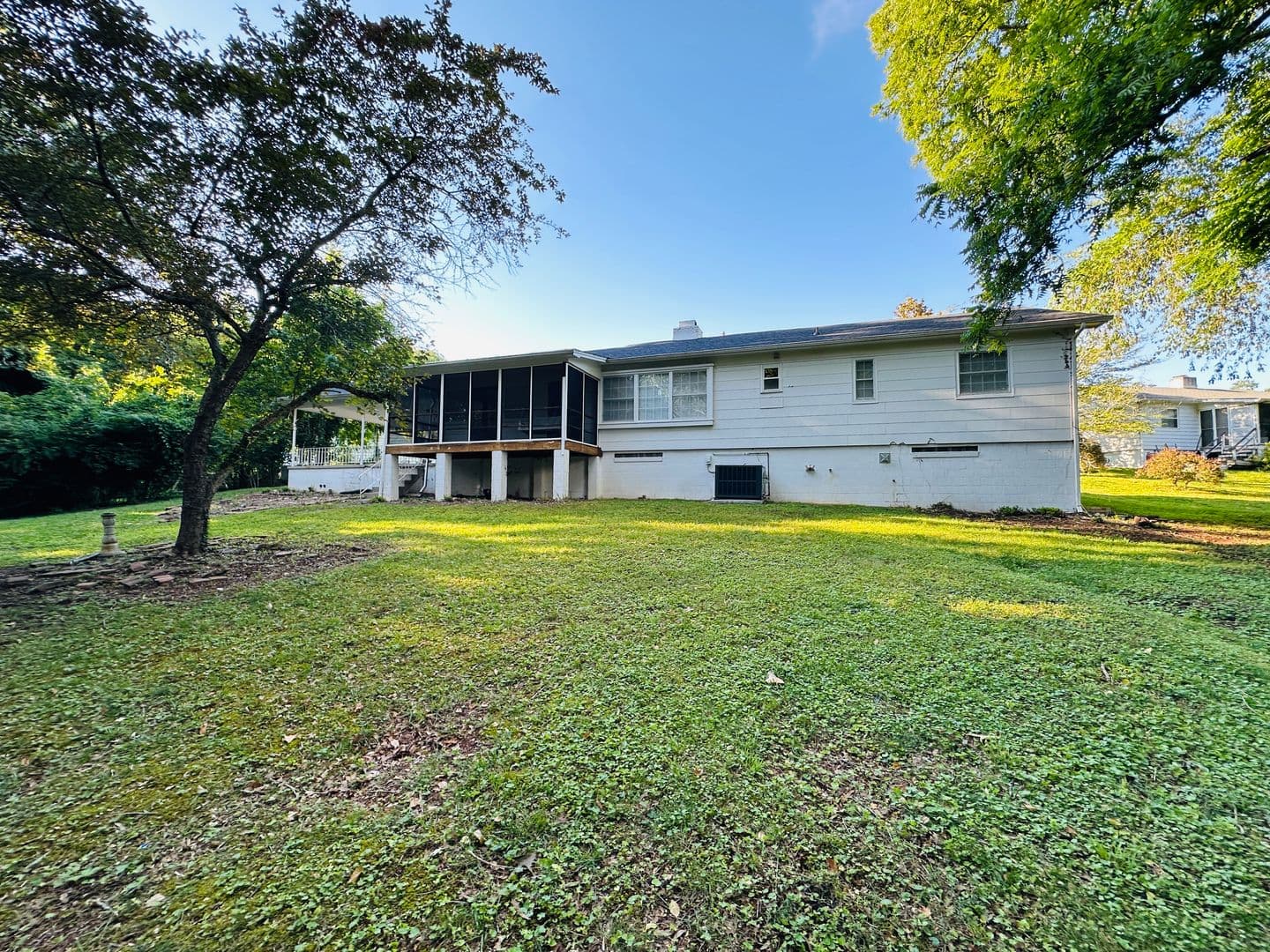 Oak Ridge House: 109 Norris Ln