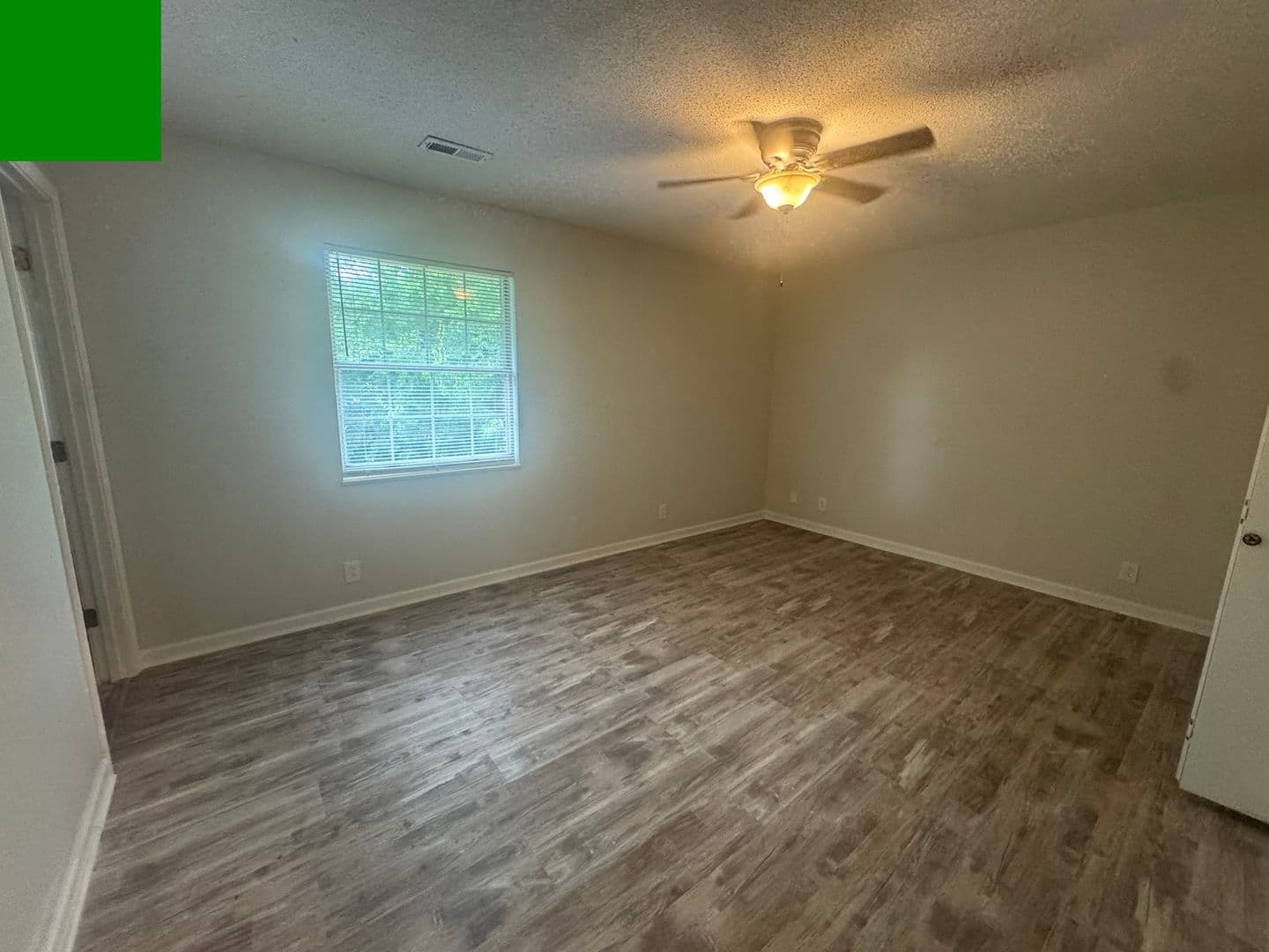 Knoxville Apartment: 212 S. David Ln.