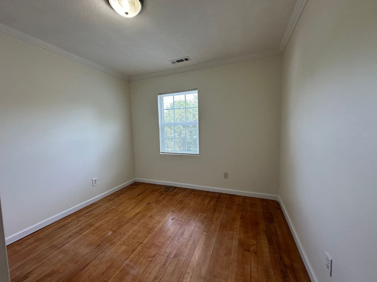 Oak Ridge Multiplex: 379 Robertsville Rd.