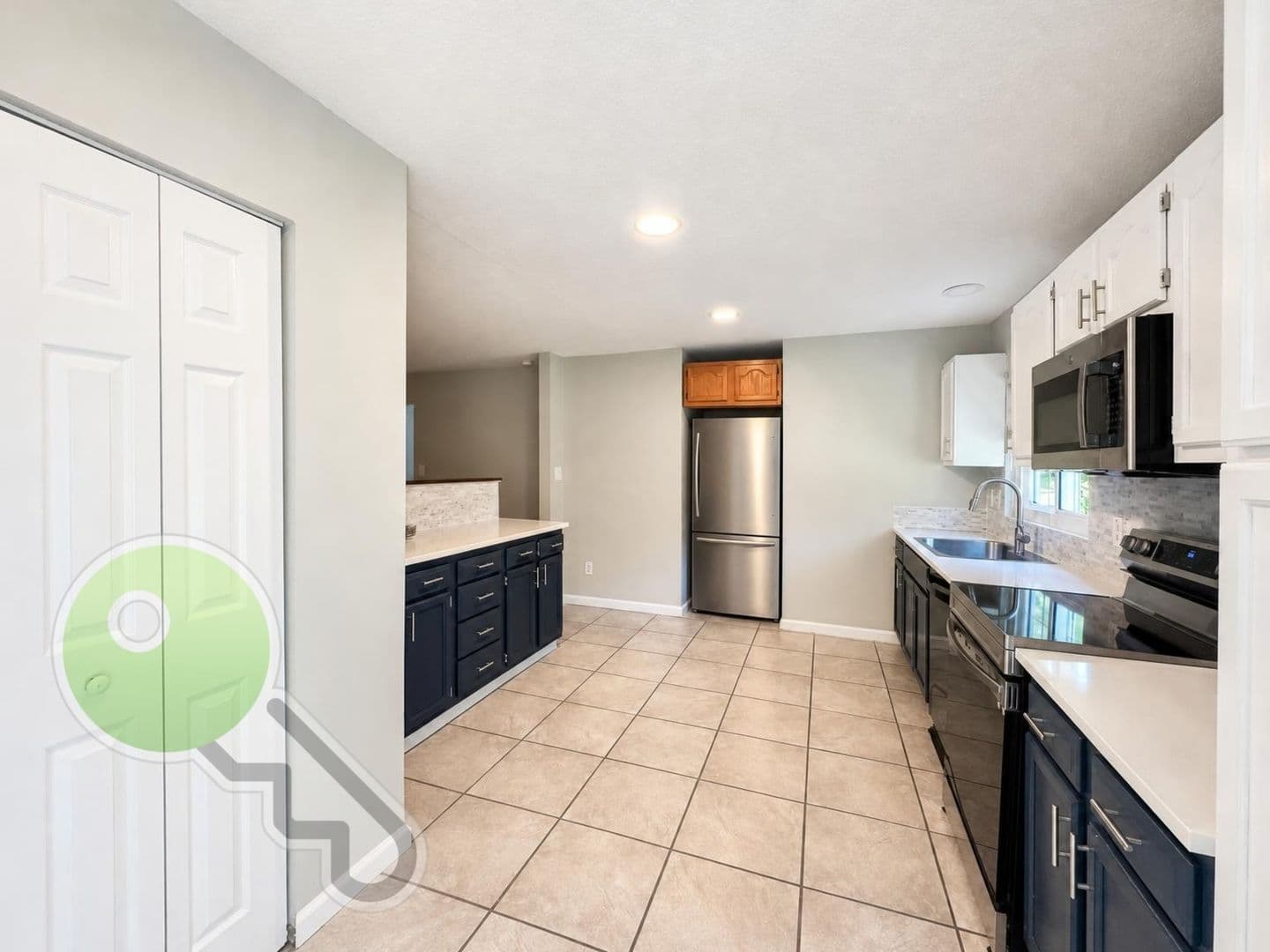 Knoxville House: 712 Canton Hollow Rd.