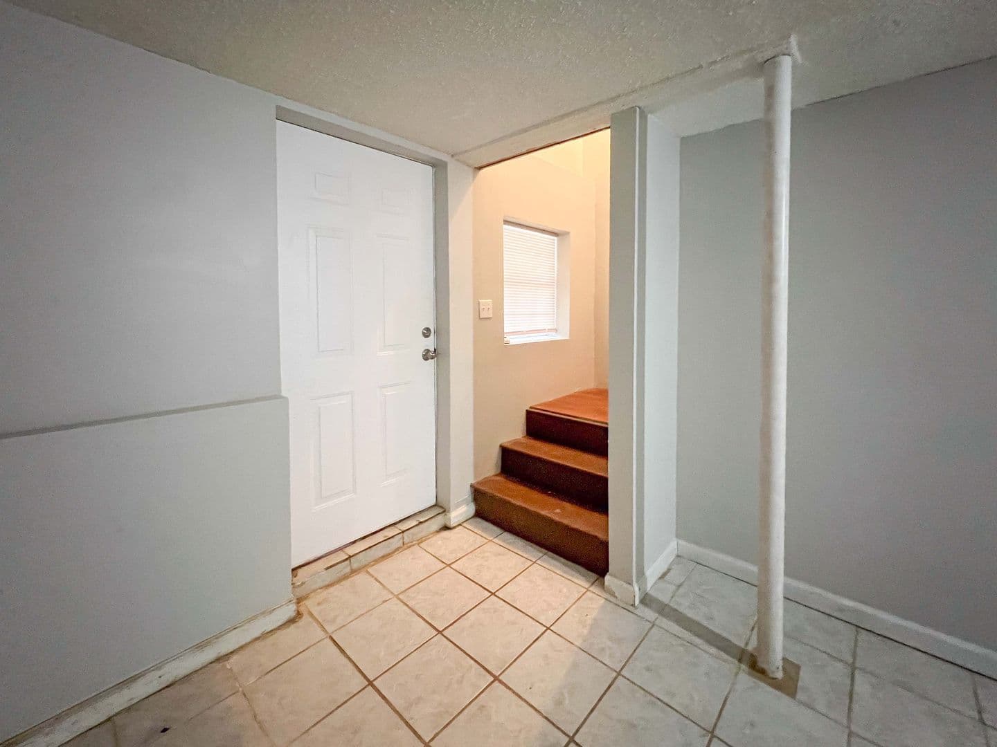 Knoxville House: 712 Canton Hollow Rd.