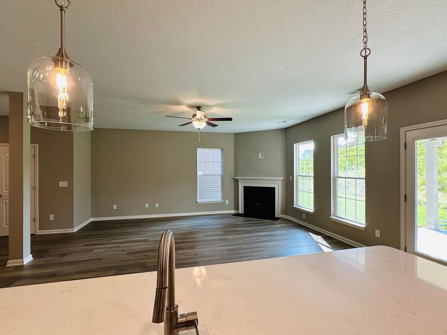 Knoxville House: 1939 Juniper Brush Rd