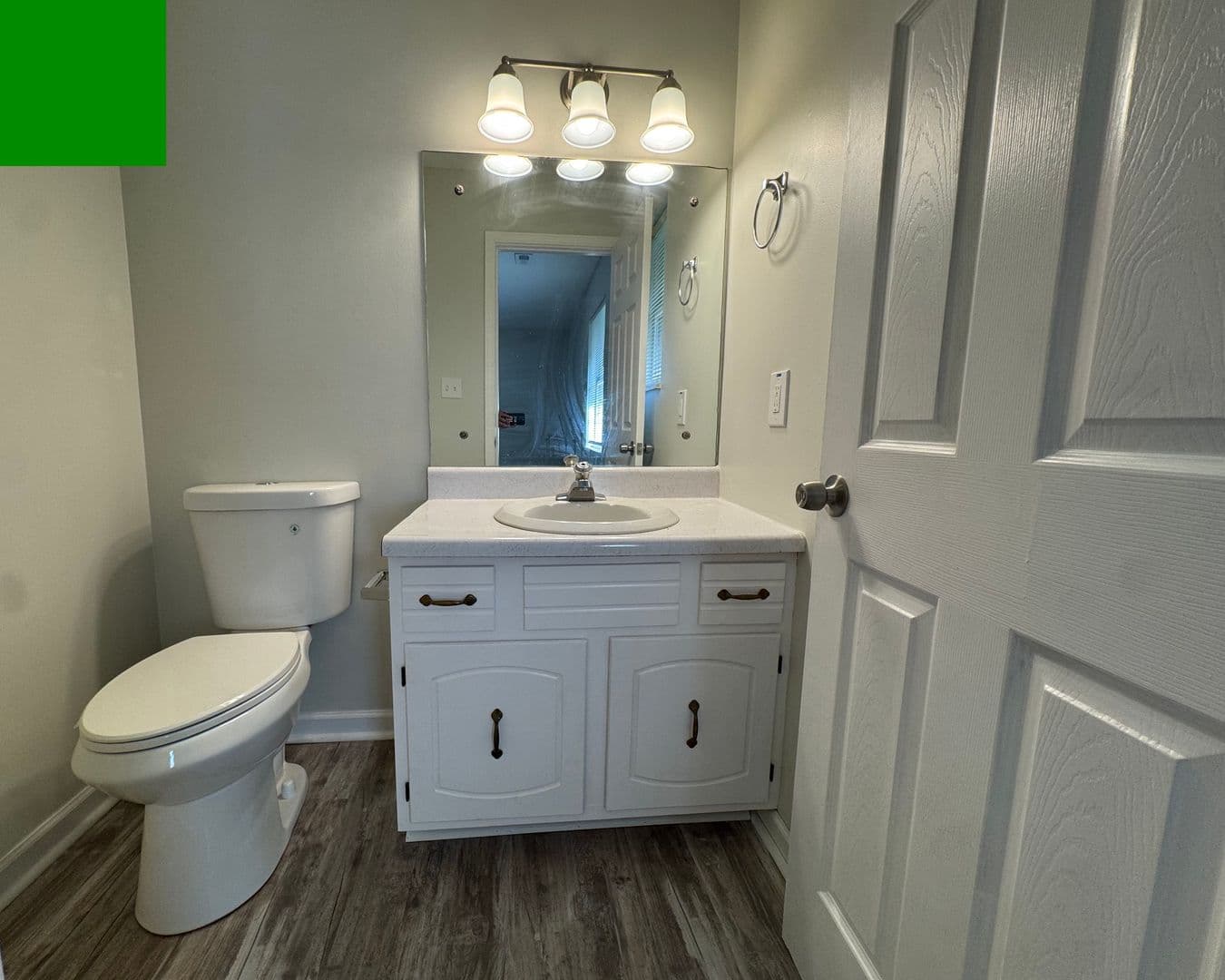 Knoxville Apartment: 212 S. David Ln.