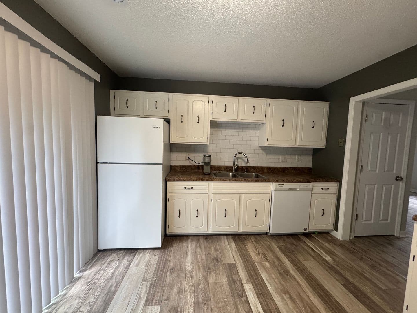 Knoxville Apartment: 212 S. David Ln.