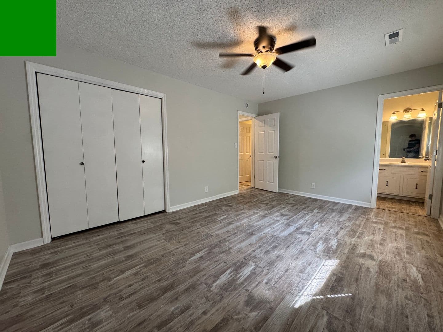 Knoxville Apartment: 212 S. David Ln.
