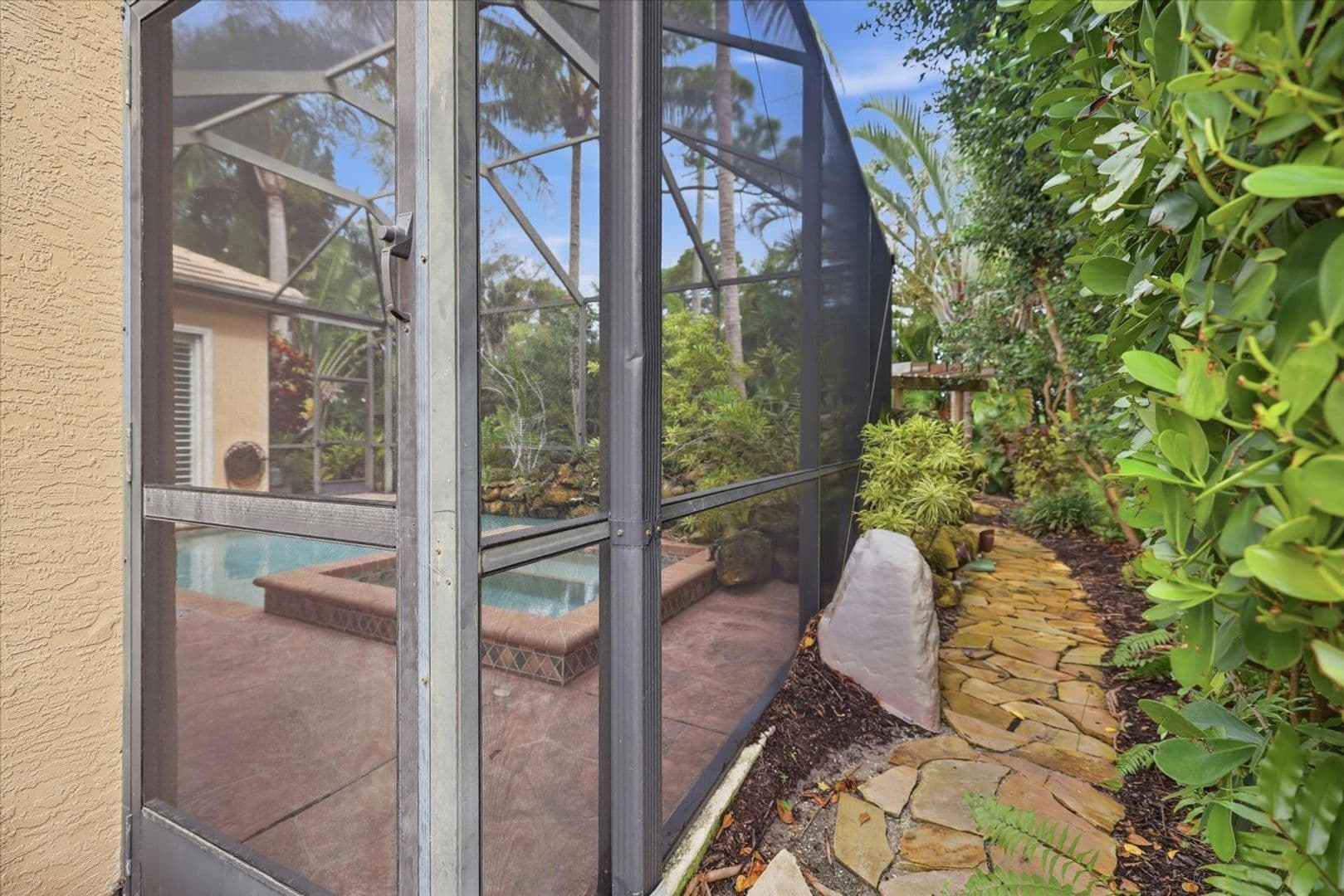 Osprey House: 124 Turquoise Ln