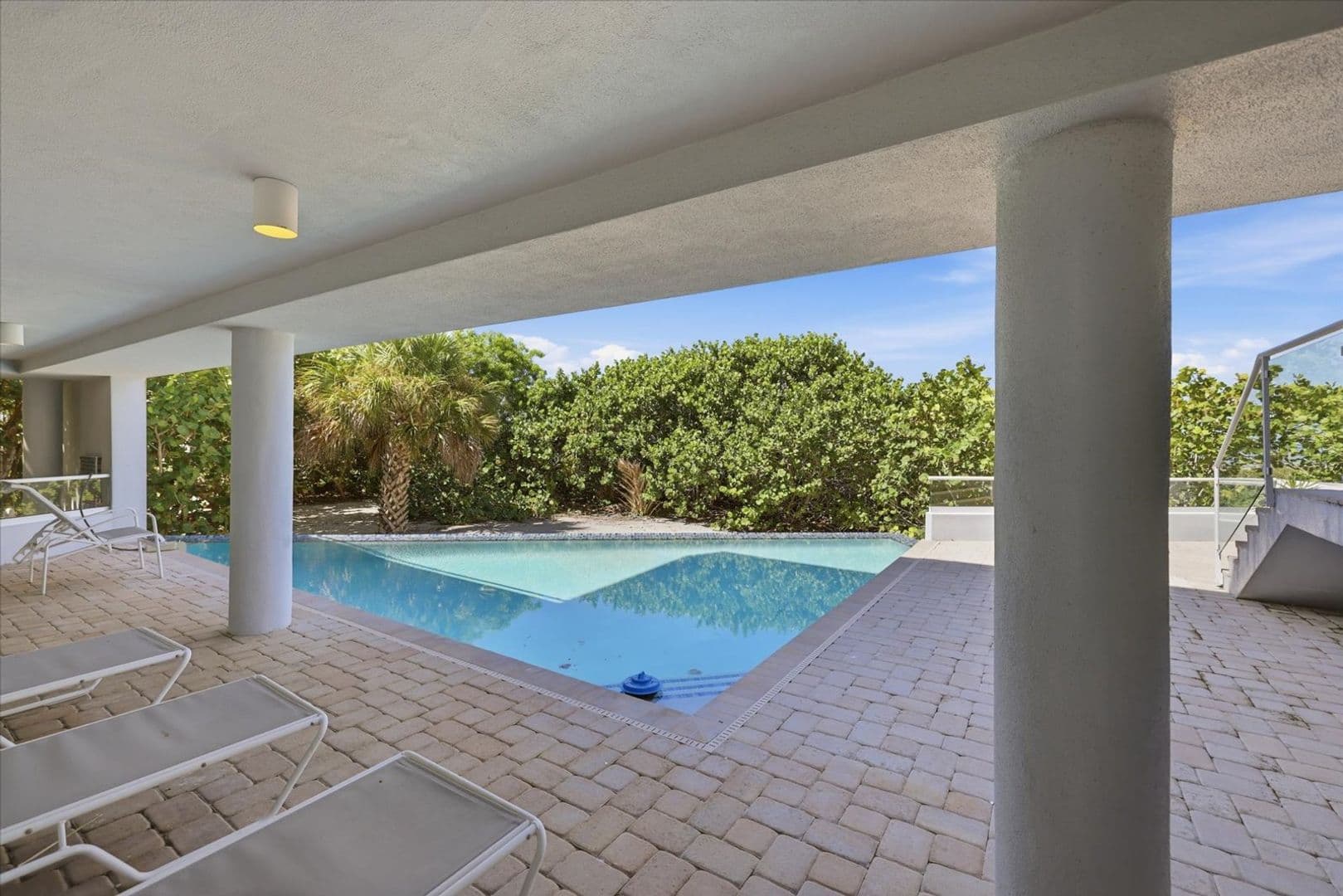 Longboat Key House: 5801 Gulf of Mexico Dr