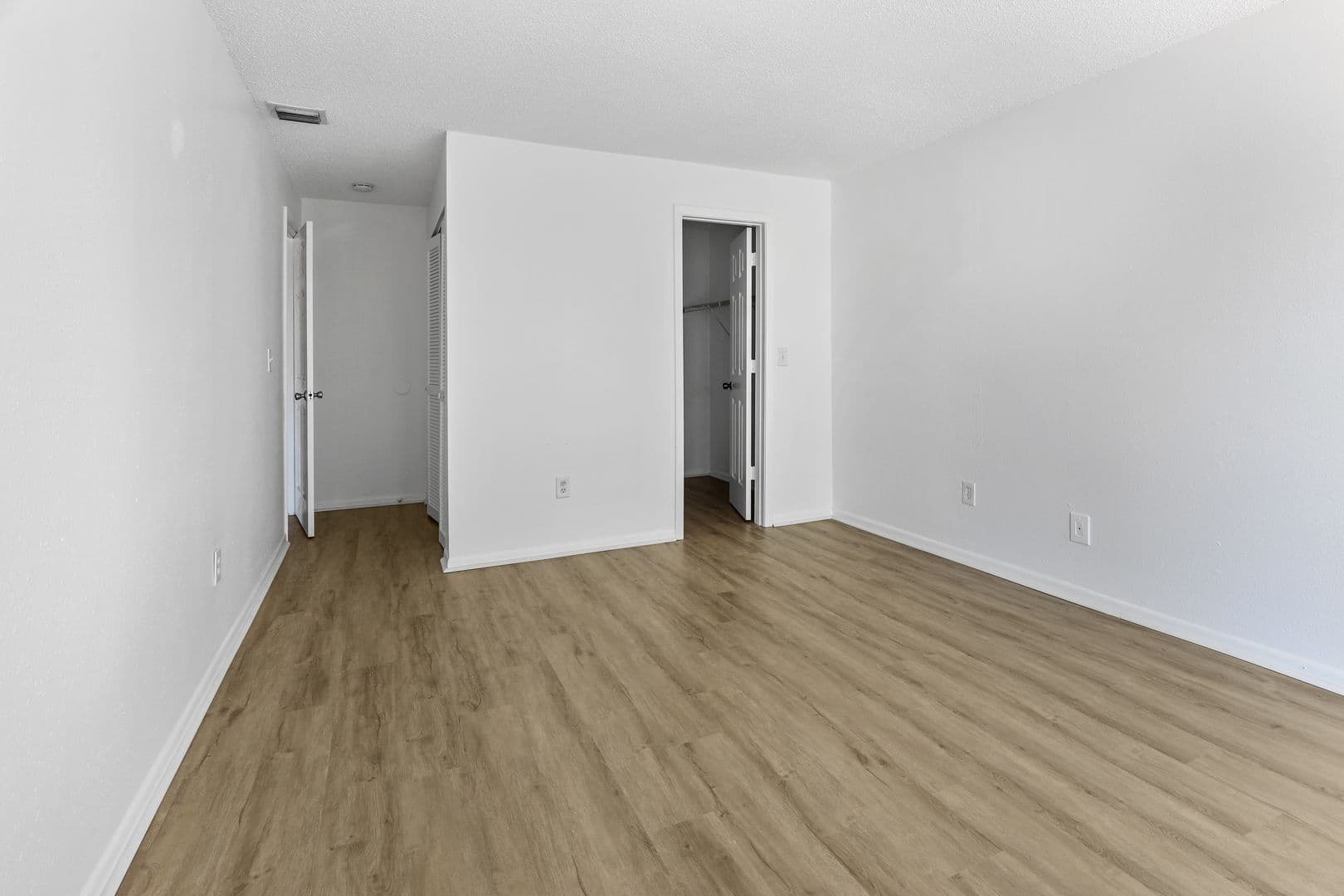 Sarasota Condo: 3461 Clark Rd
