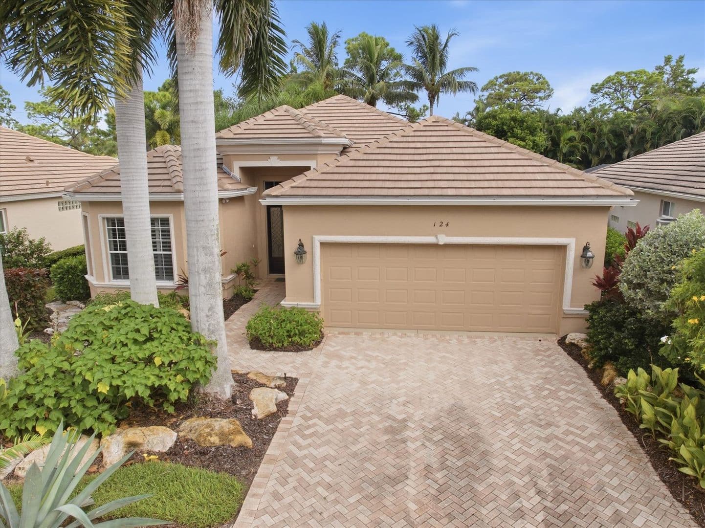Osprey House: 124 Turquoise Ln