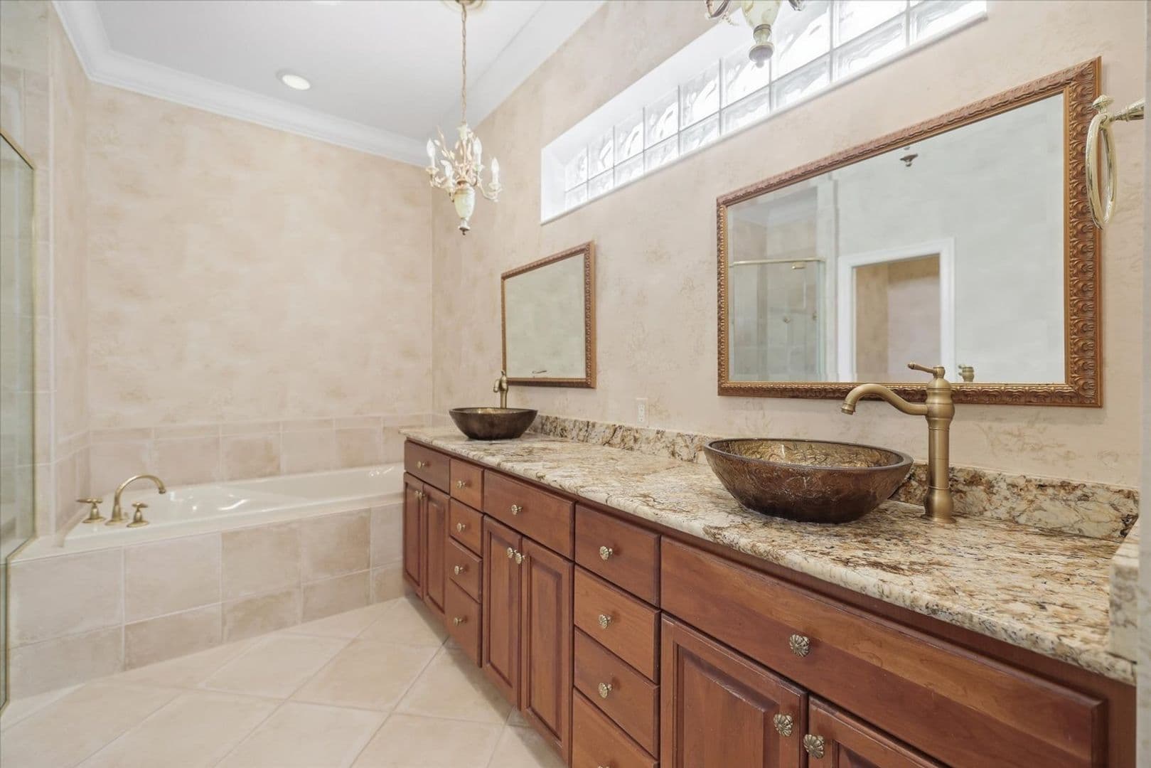 Osprey House: 124 Turquoise Ln