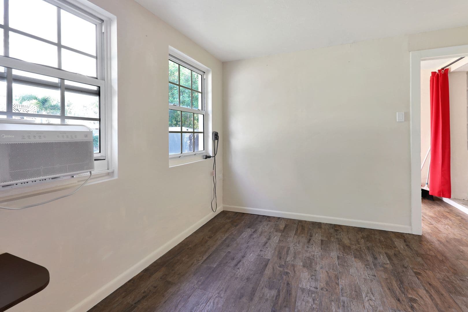 Sarasota House: 4462 Brooksdale Dr