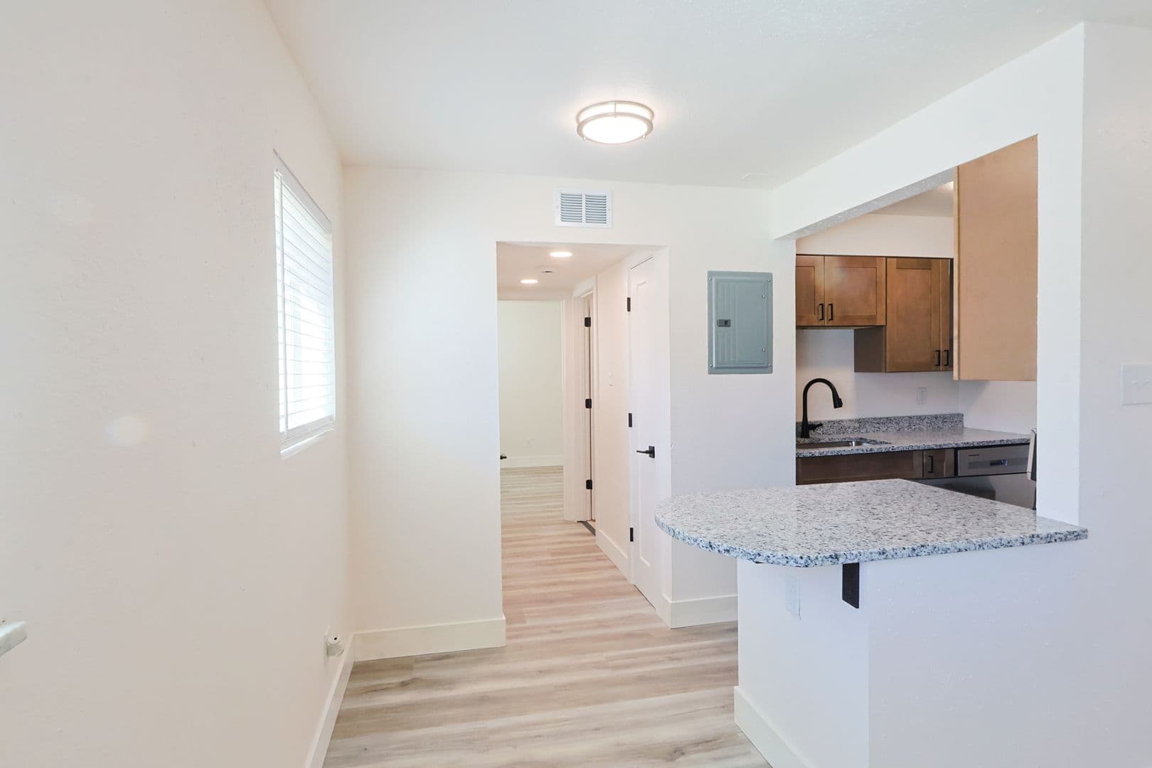 St. Louis Apartment: 3021 PESTALOZZI Street