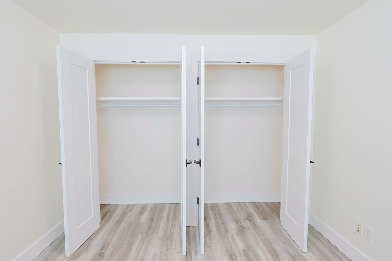 St. Louis Apartment: 3021 PESTALOZZI Street
