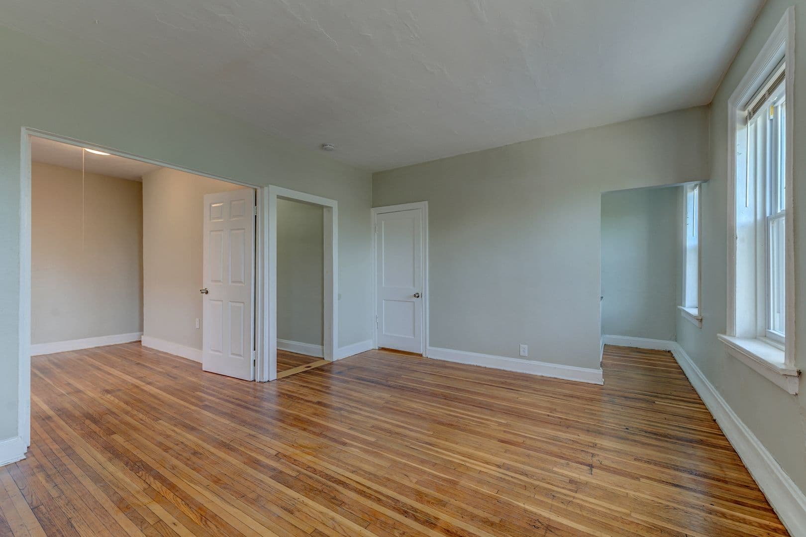 St. Louis Apartment: 3953 Tholozan Ave.